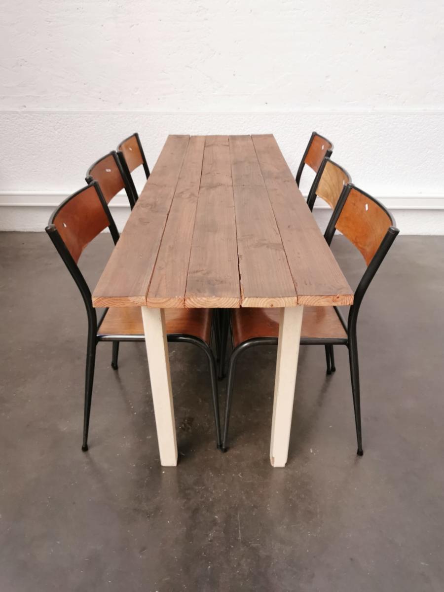 Fine and long farm table