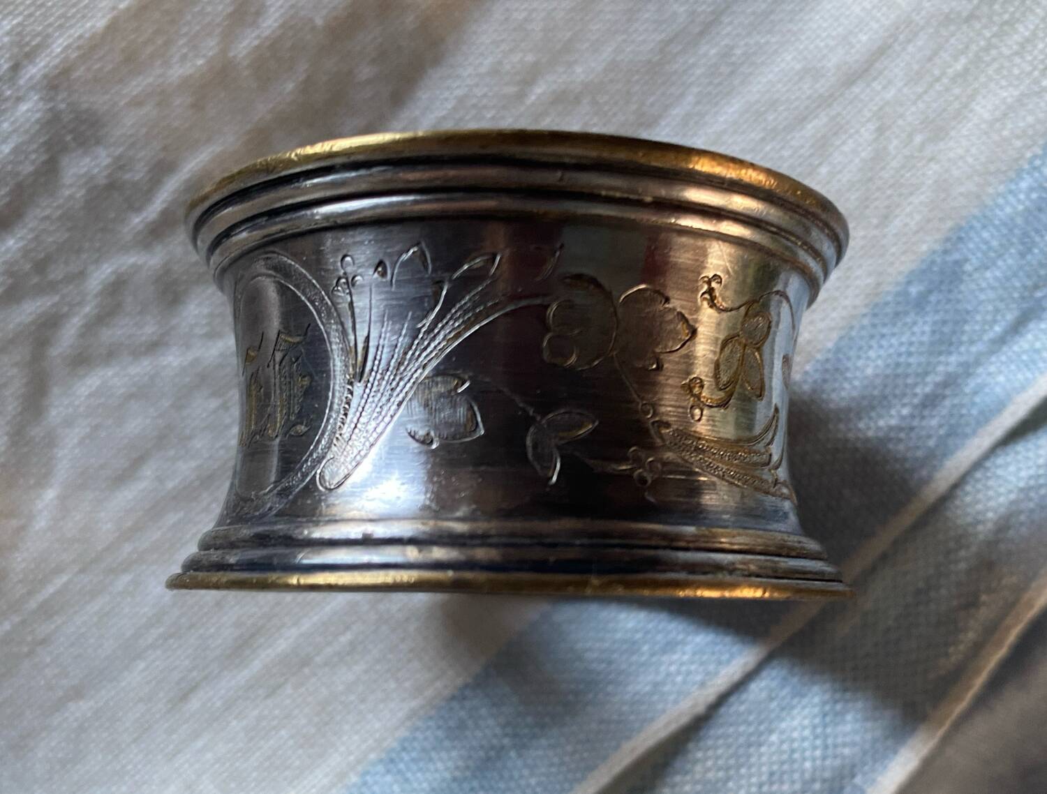 Rond de serviette Christofle en métal argenté