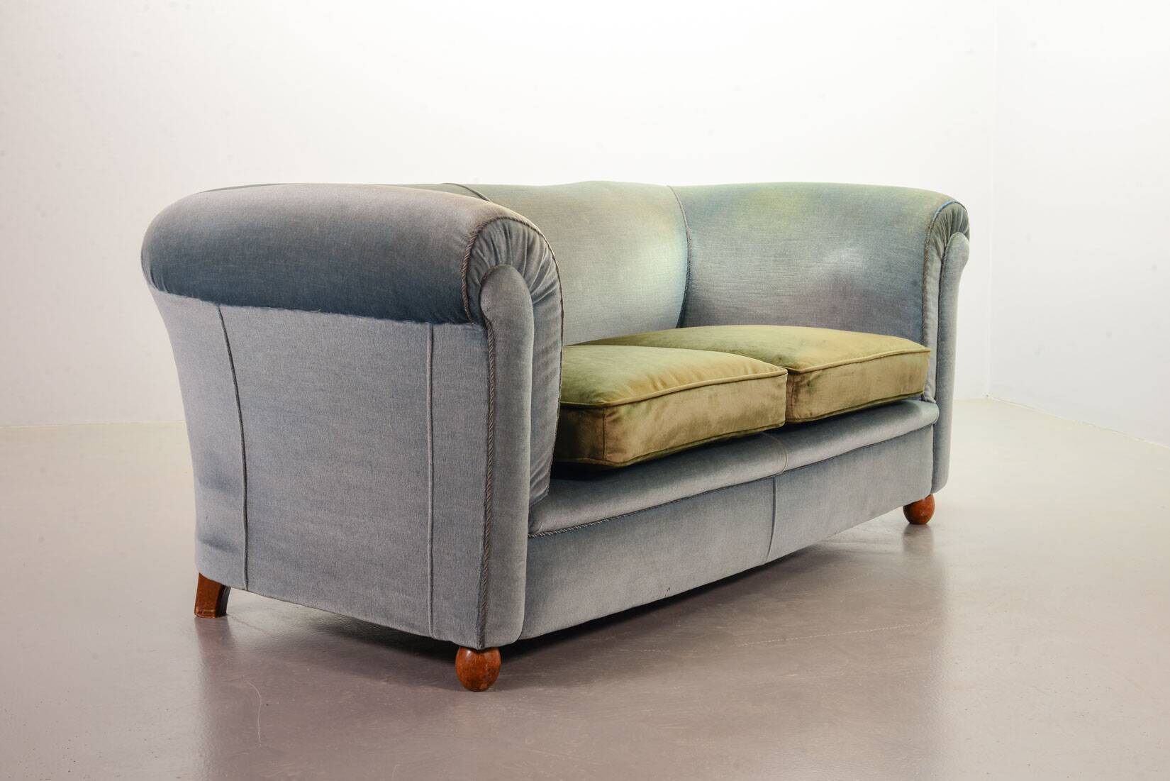 Chesterfield Duotone 2-Seat Sofa in Frosted Blue & Green Velvet 1950s