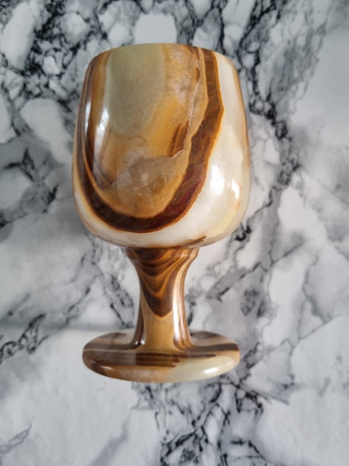 Onyx wine glass