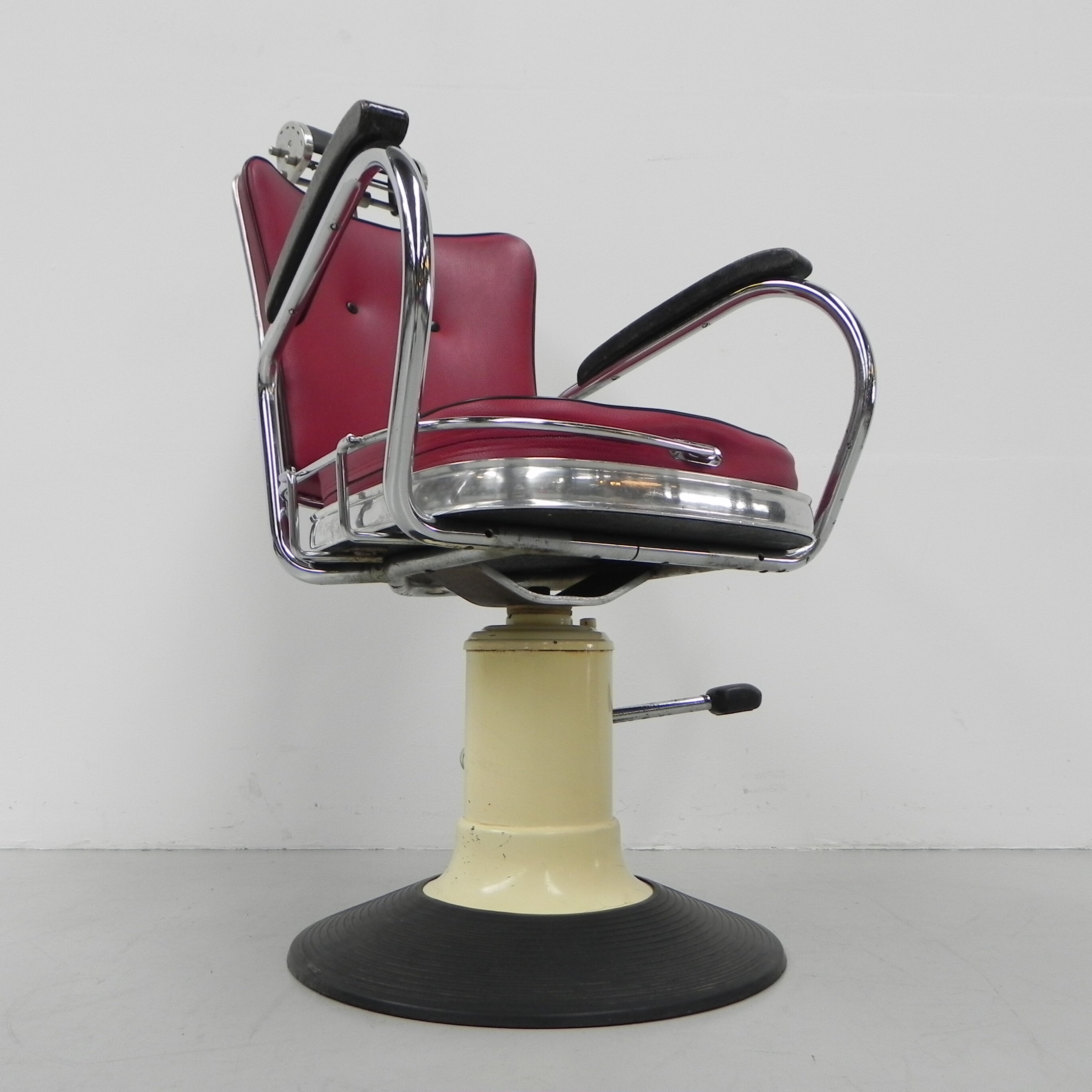 Vintage barber chair, barber chair Nubert