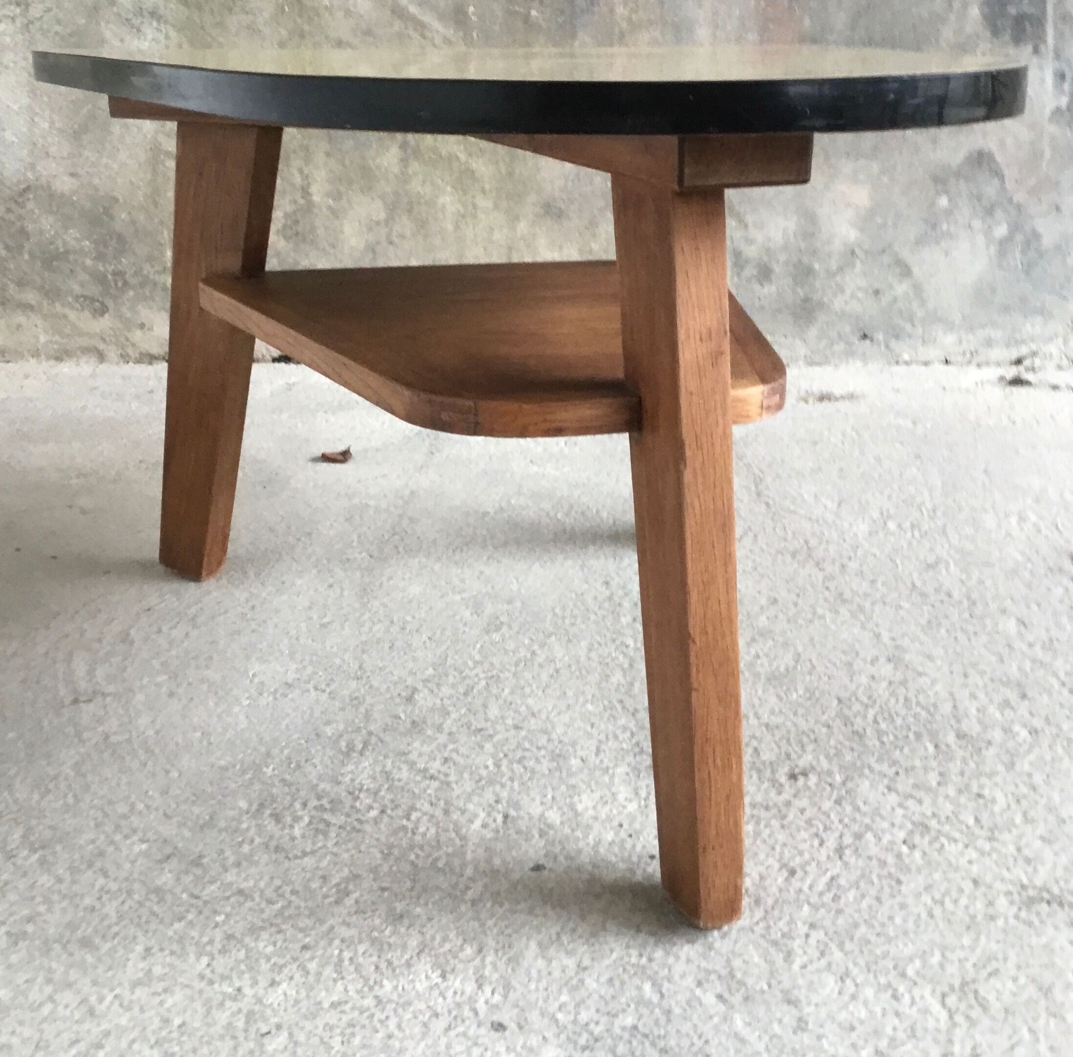 Modernist free-form tripod coffee table 2 trays - 1950