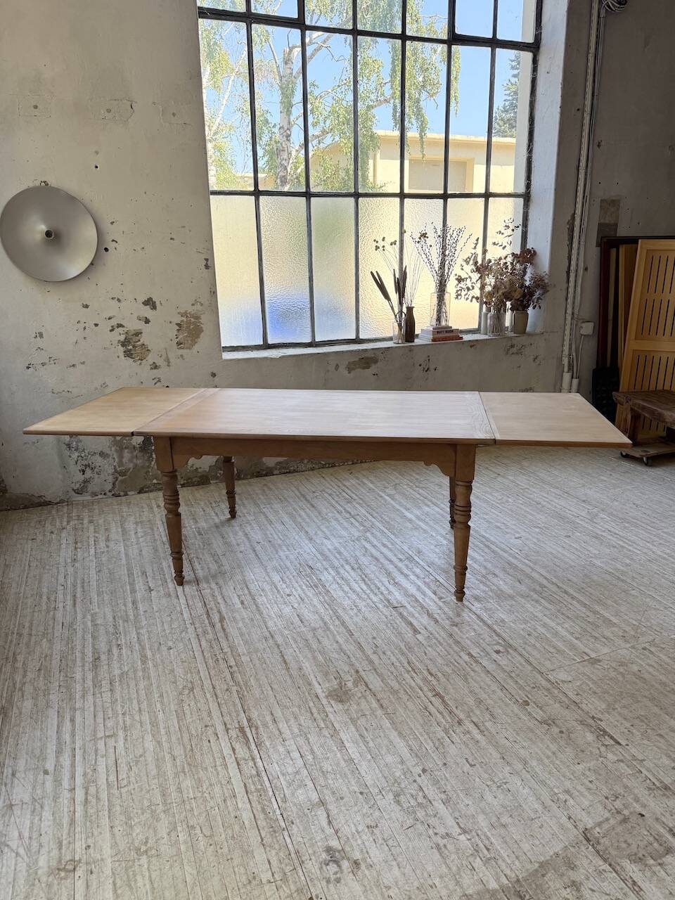 Table de ferme noyer à rallonges 150-250cm