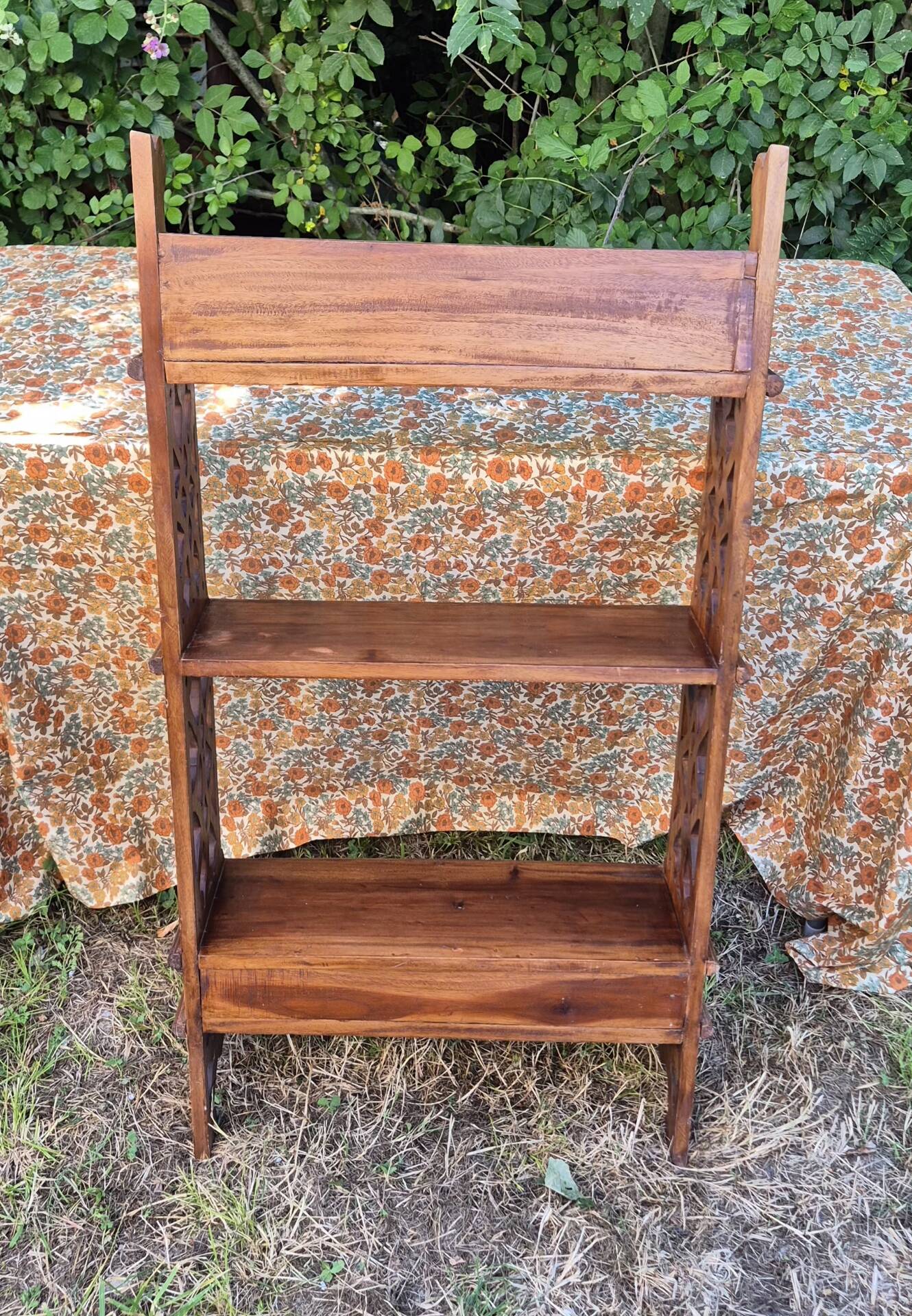 Vintage wall shelf in oriental or Moorish style, handcrafted by a cabinetmaker.