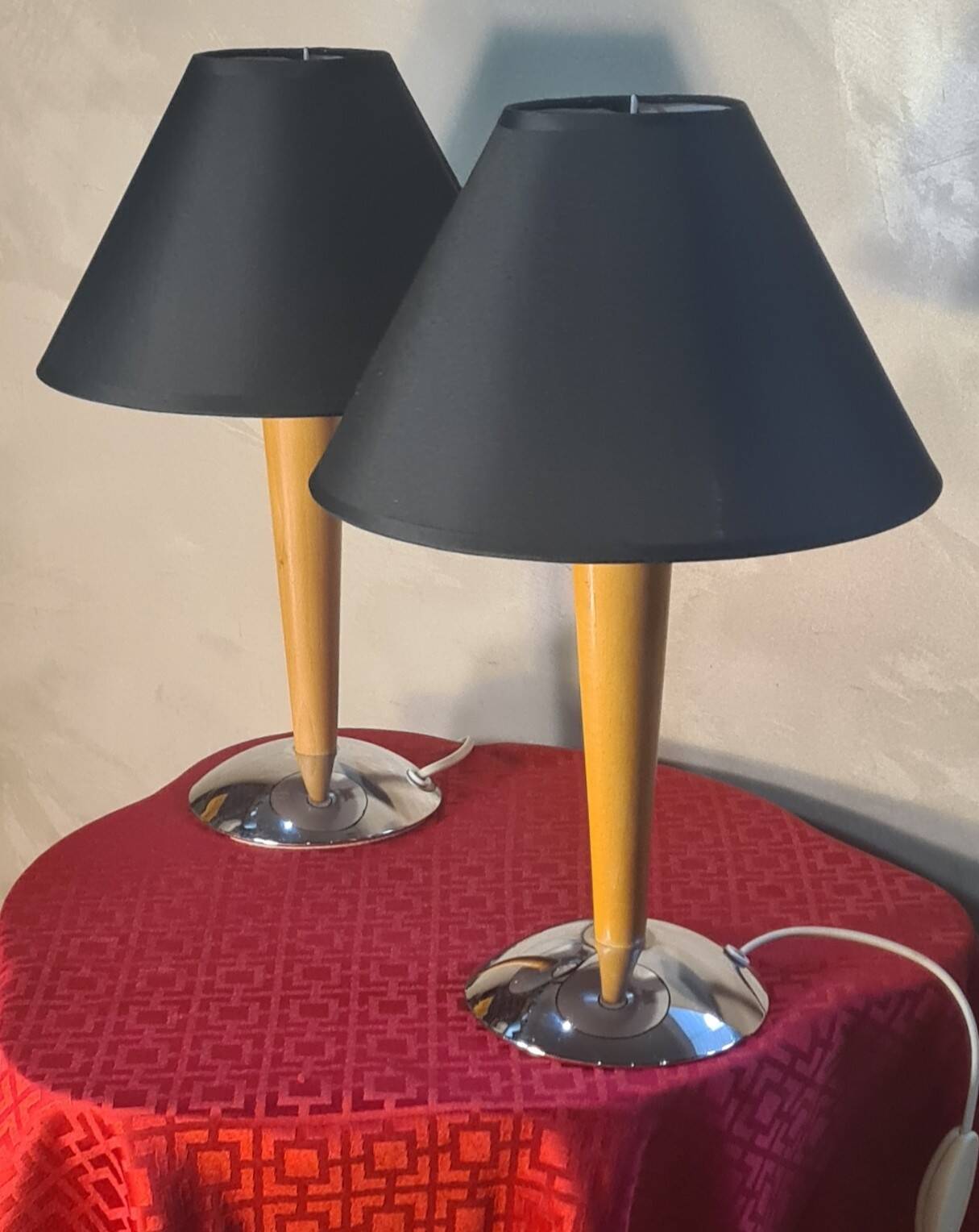 Pair of Scandinavian style bedside lamps in wood and chrome metal, electric ok, 40x25.
