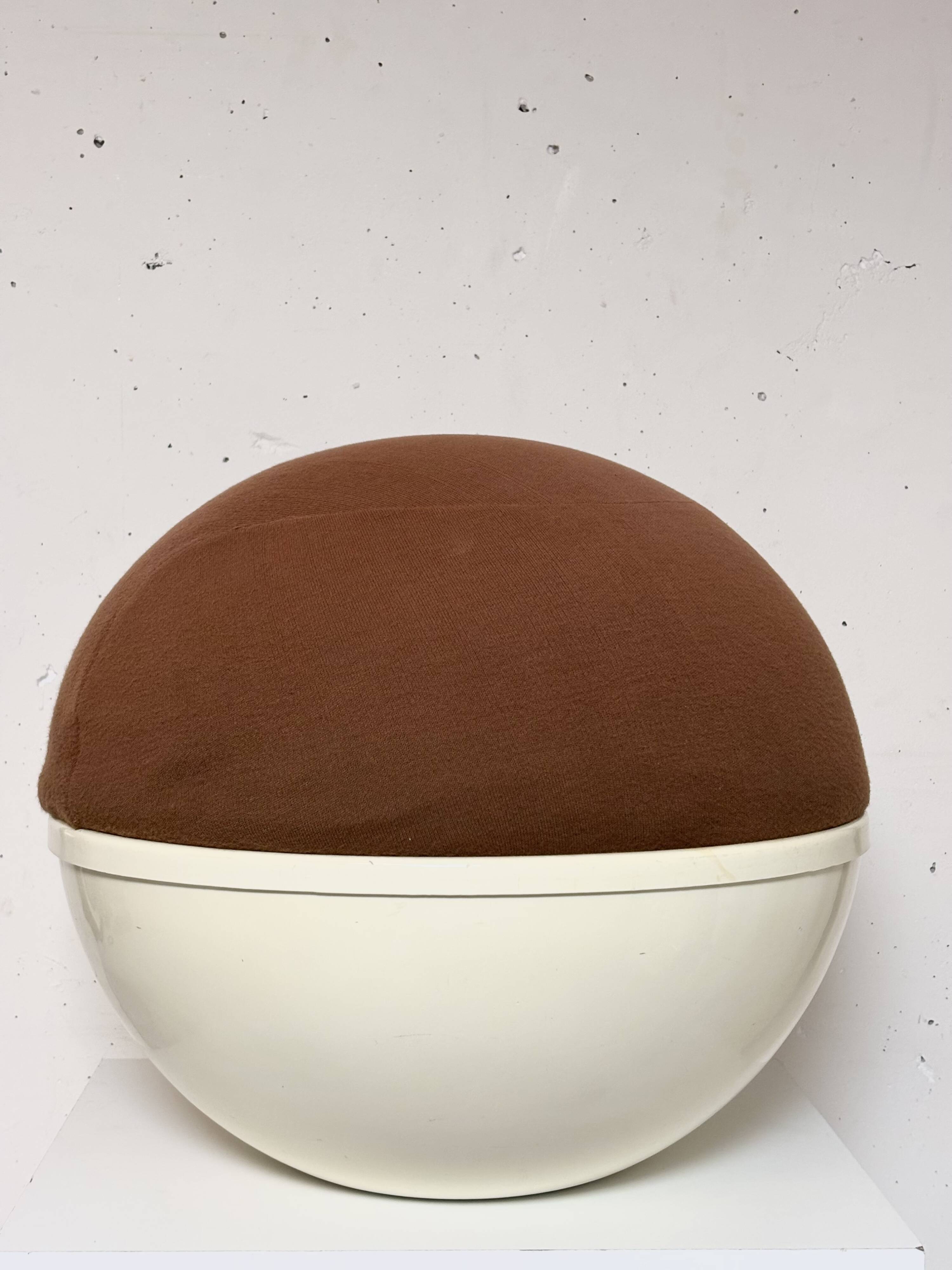 “Ball” booster seat, ResaÏ 1970
