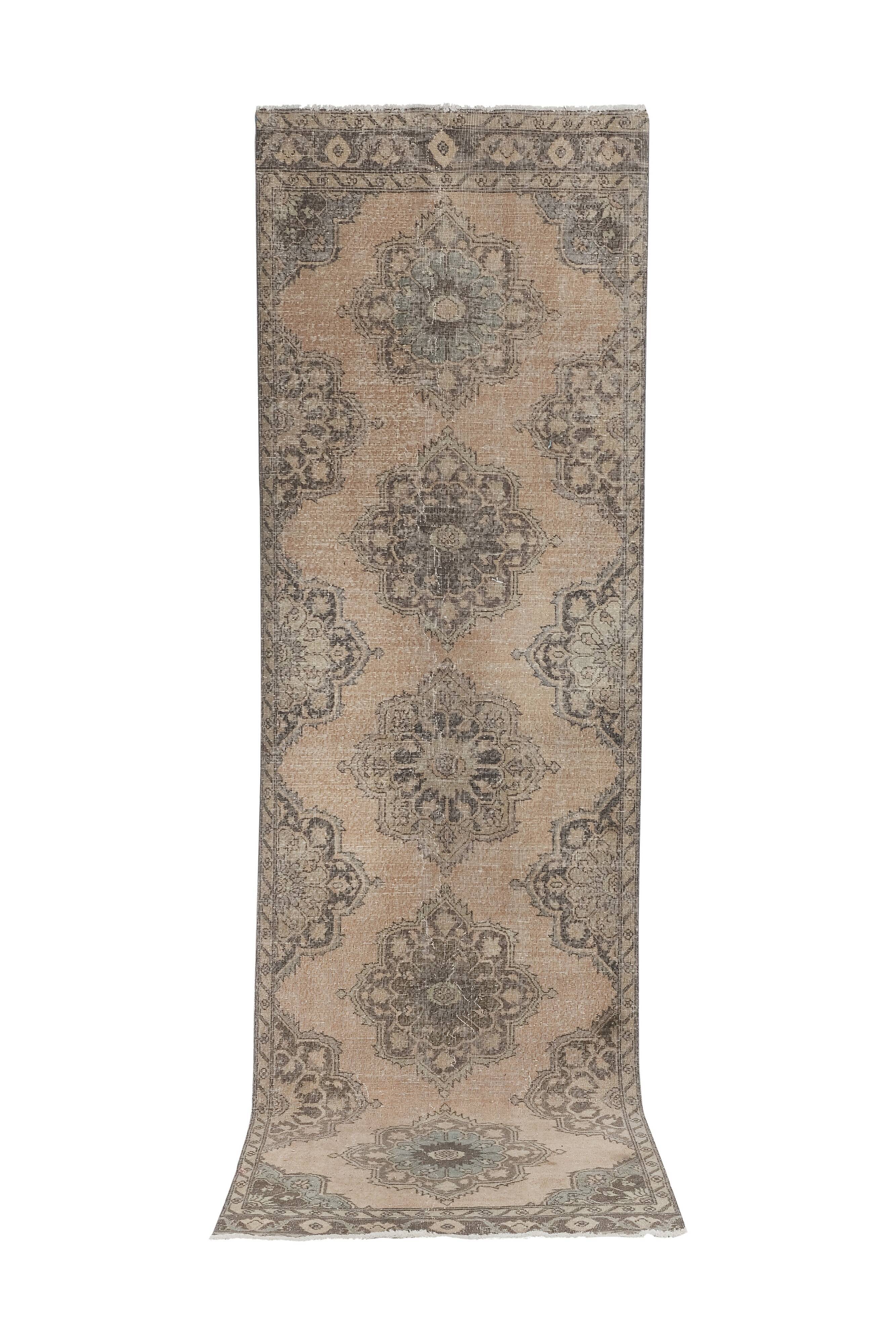 Vintage Turkish rug from Oushak, hand-woven 115x383 cm