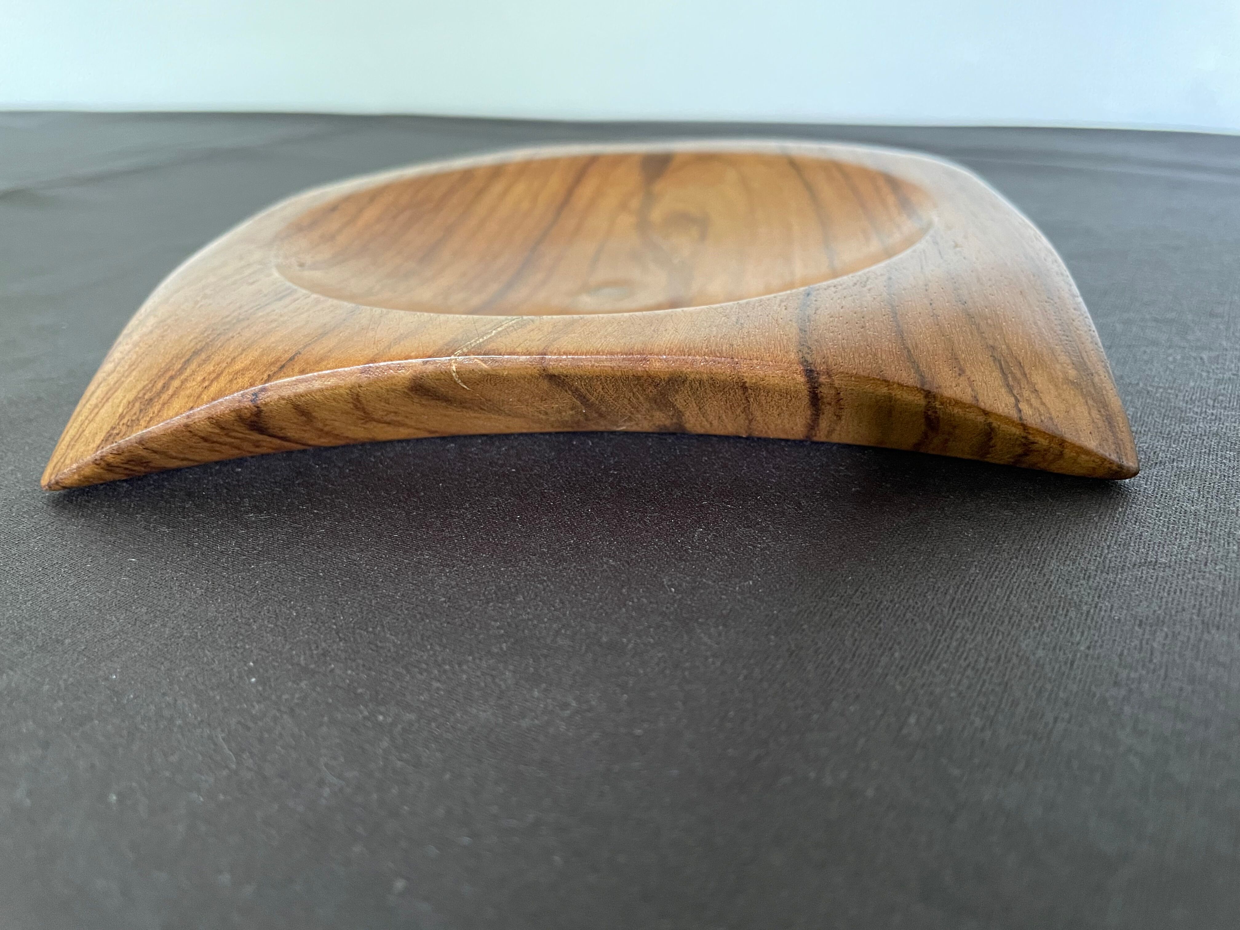 Turned wooden pocket tray