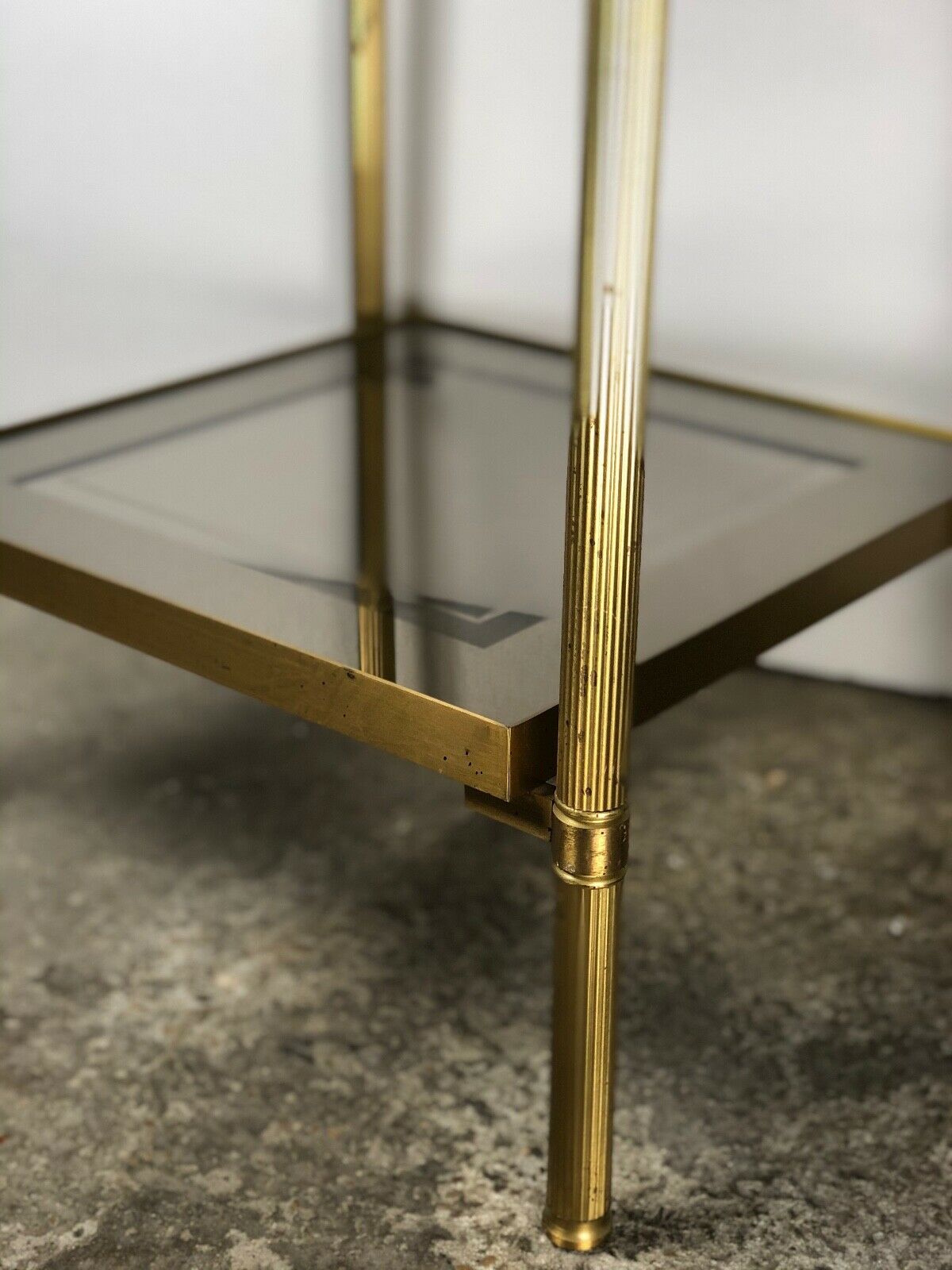 Bout de canapé table d'appoint vintage 70'S en verre et laiton