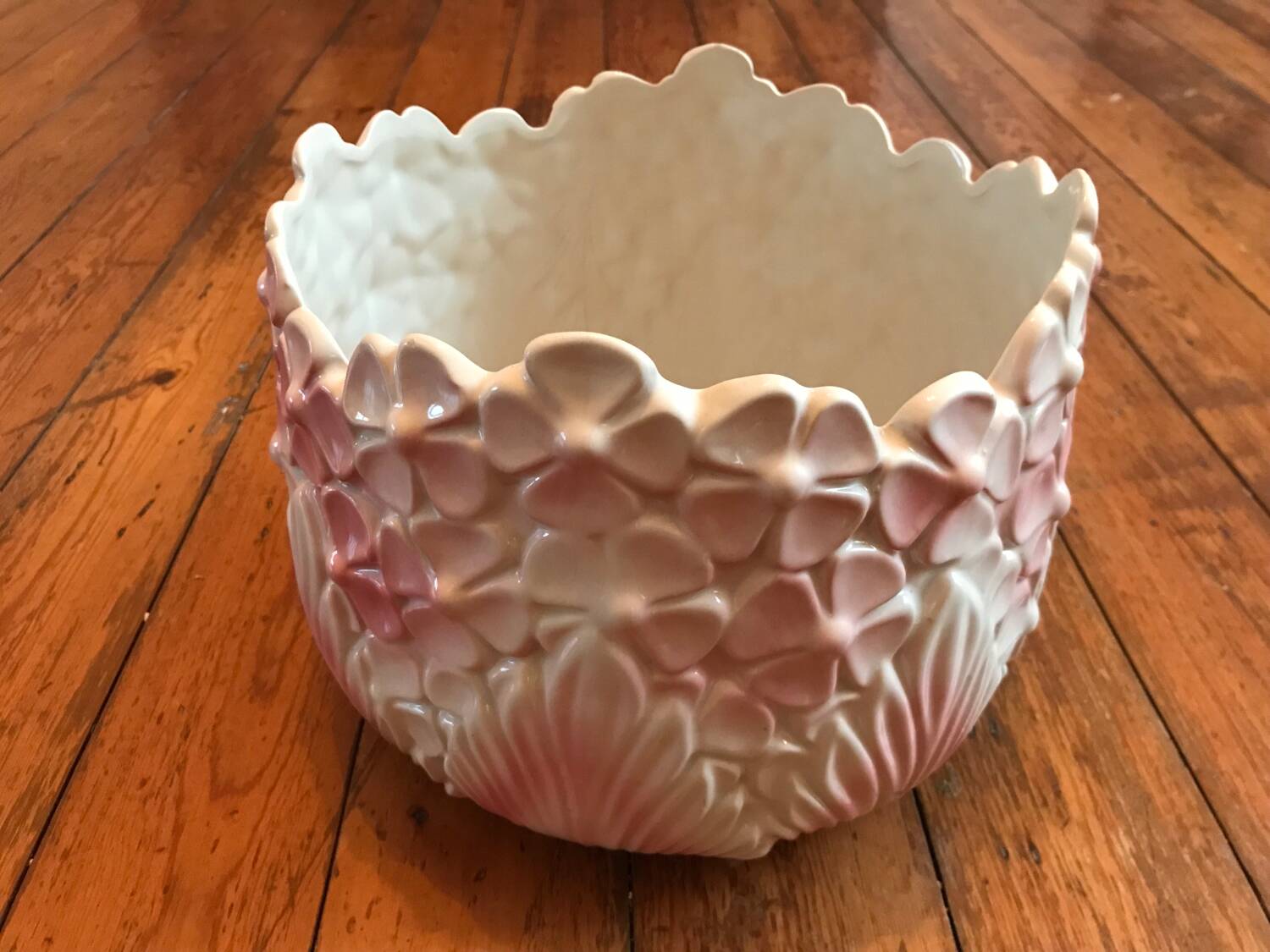 Old vintage pink and white hydrangea-shaped CLF cache pot