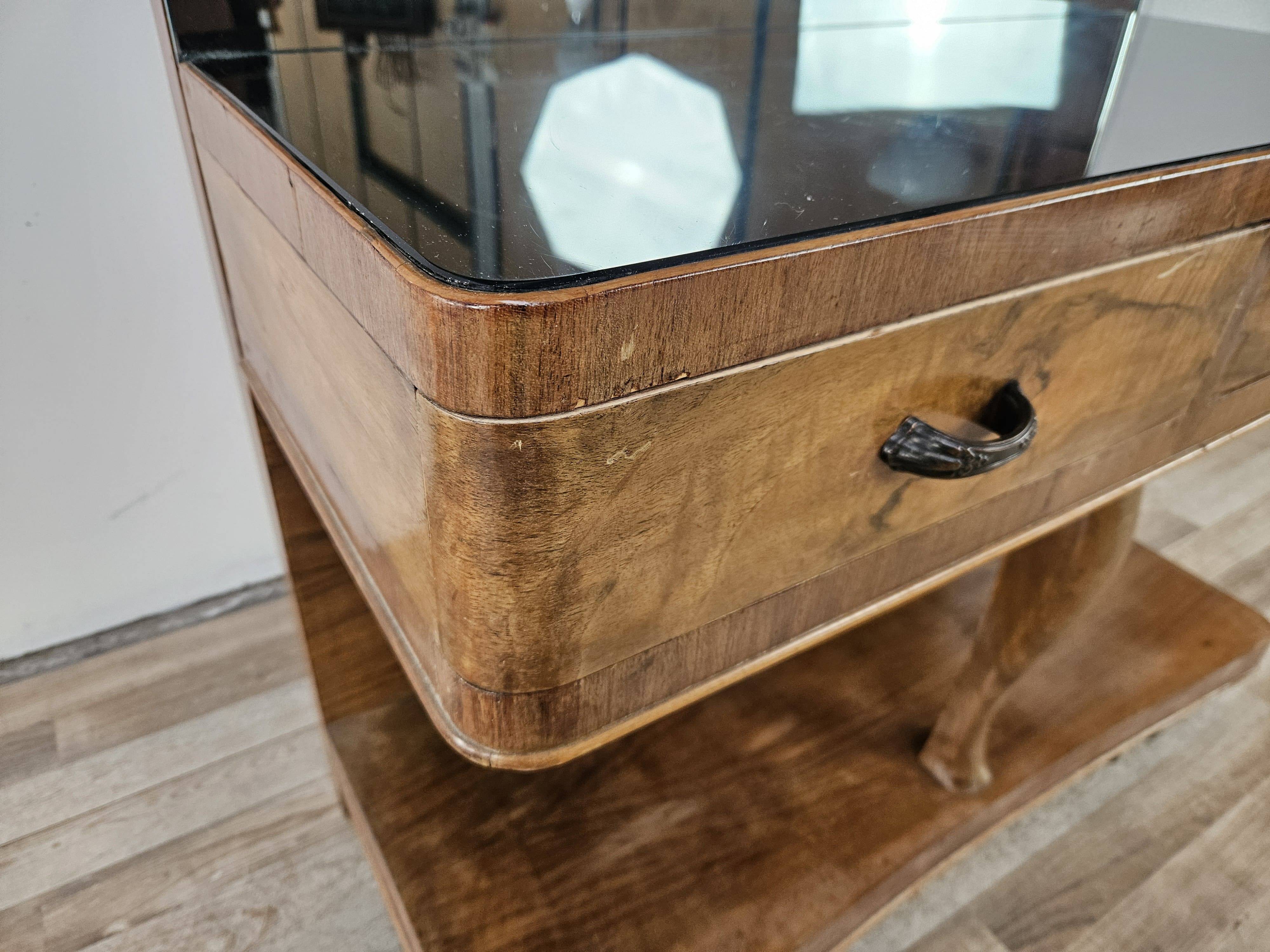 Art Deco dressing table with large mirror