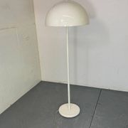 Lampadaire vintage moderniste en forme de champignon blanc de l'ère spatiale de Dijkstra Lampen, années 1970