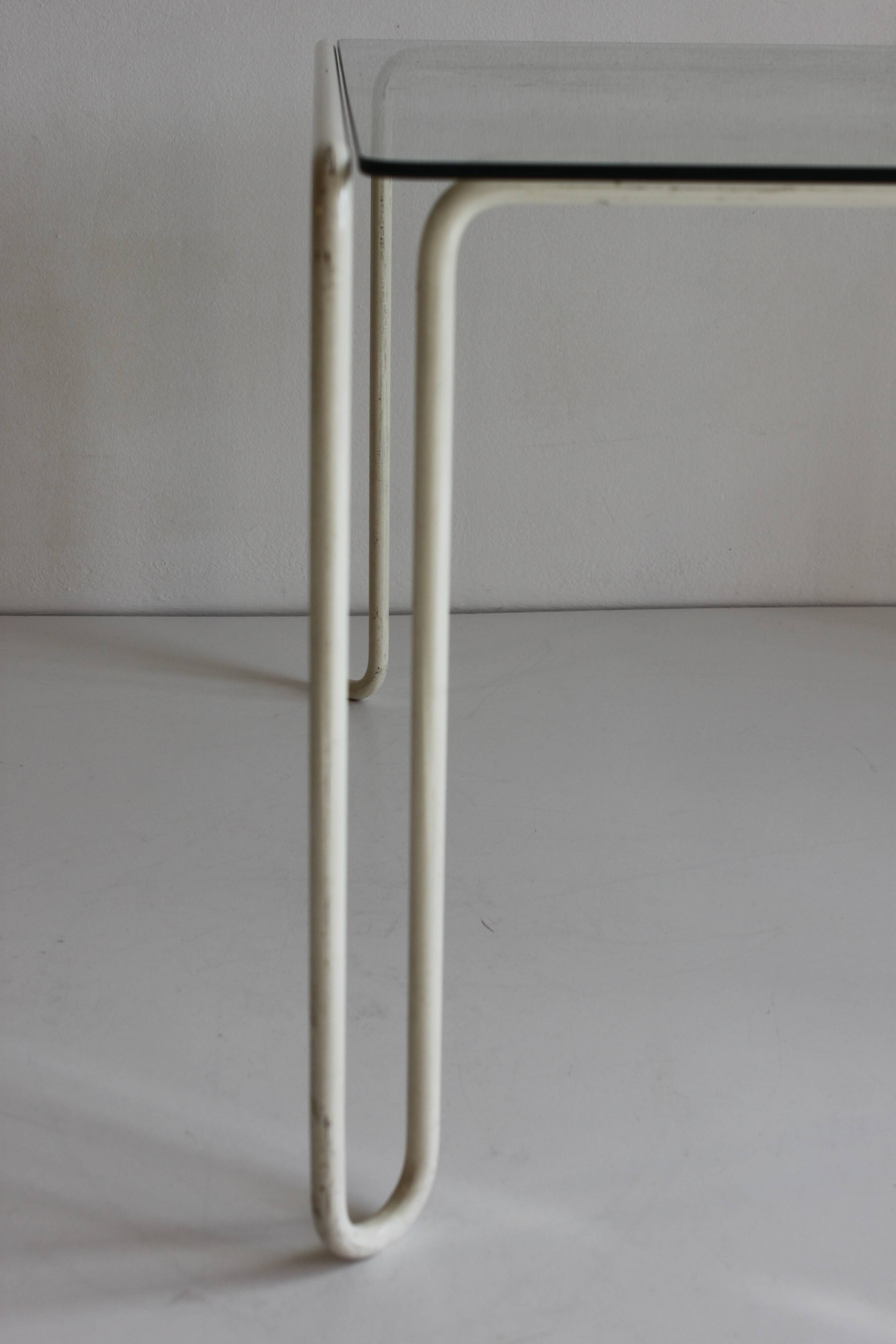 Table basse vintage à structure en métal courbé, 1960