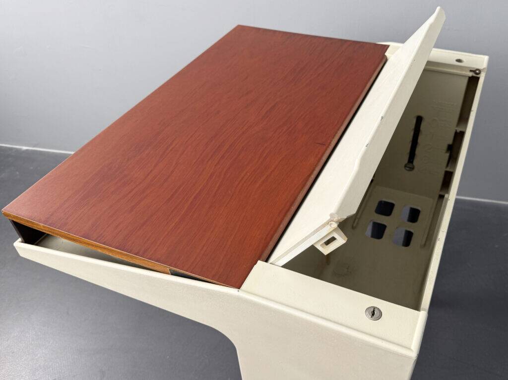 Desk, height-adjustable, by Luigi Colani for Flötotto, Germany, 1970s