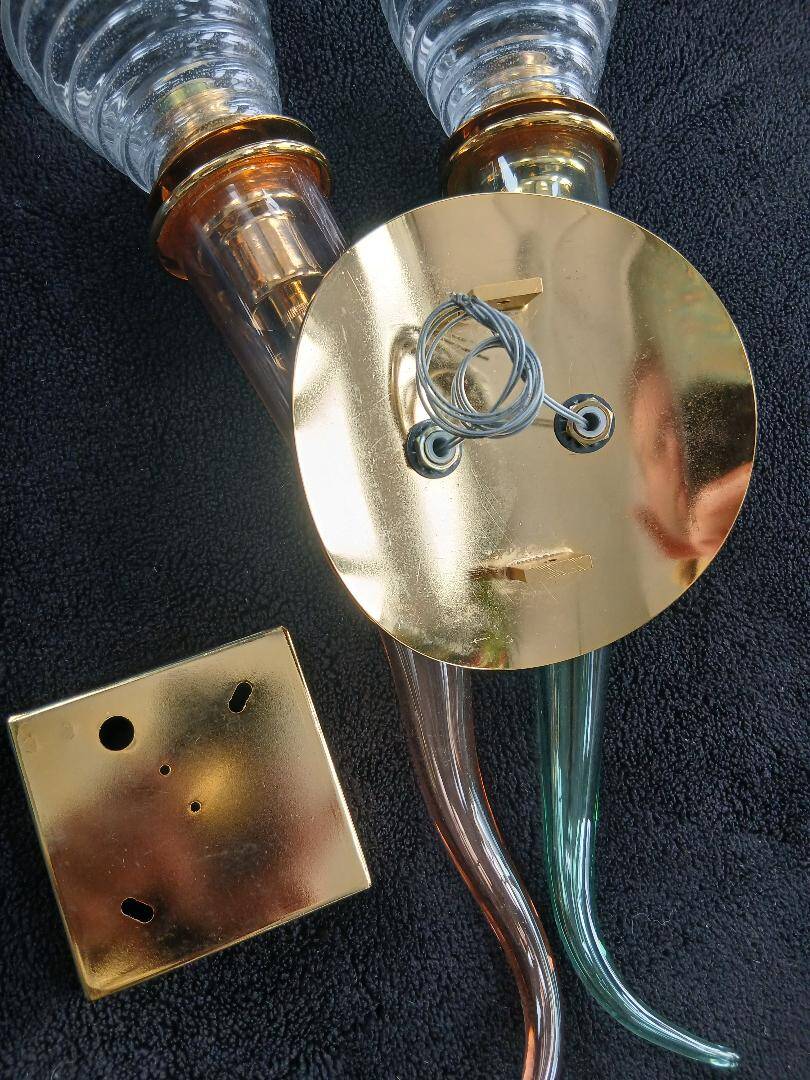 Glass wall light designed by Giuseppe Righetto for Artemide, Italy 1980.