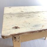 Patinee farm table