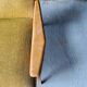 Fauteuil moutarde - bois et velours