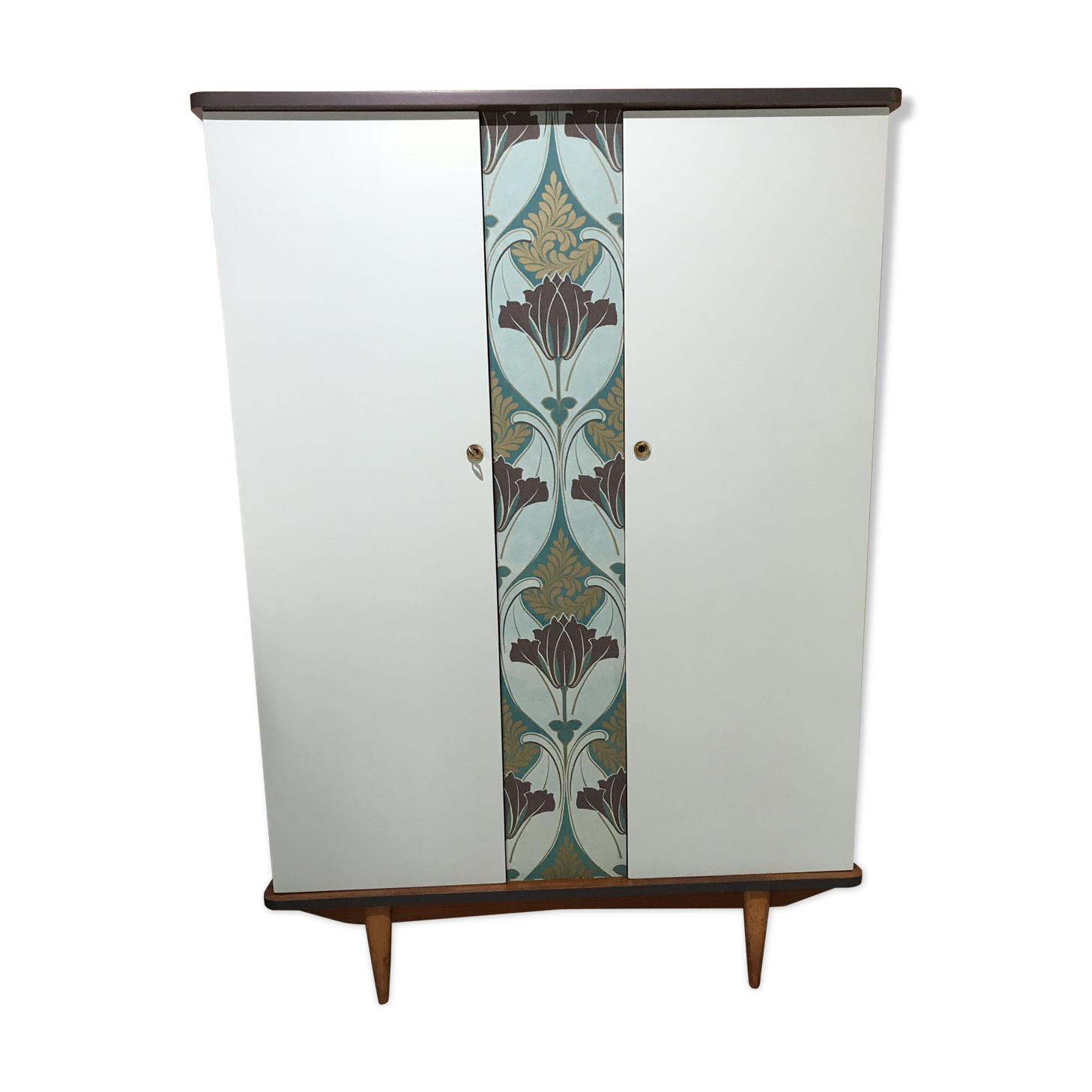 Armoire vintage