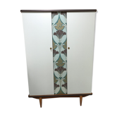 Armoire vintage