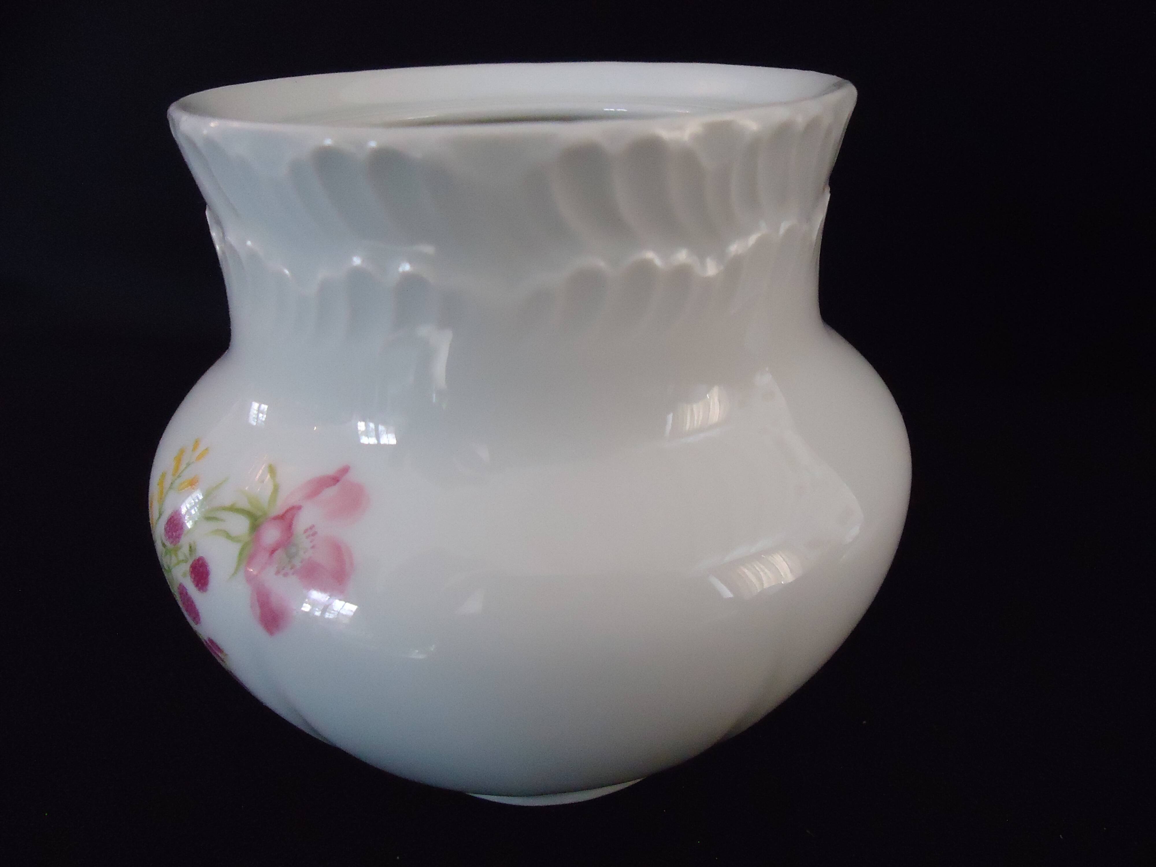 Limoges porcelain sugar bowl, Goumot Labesse