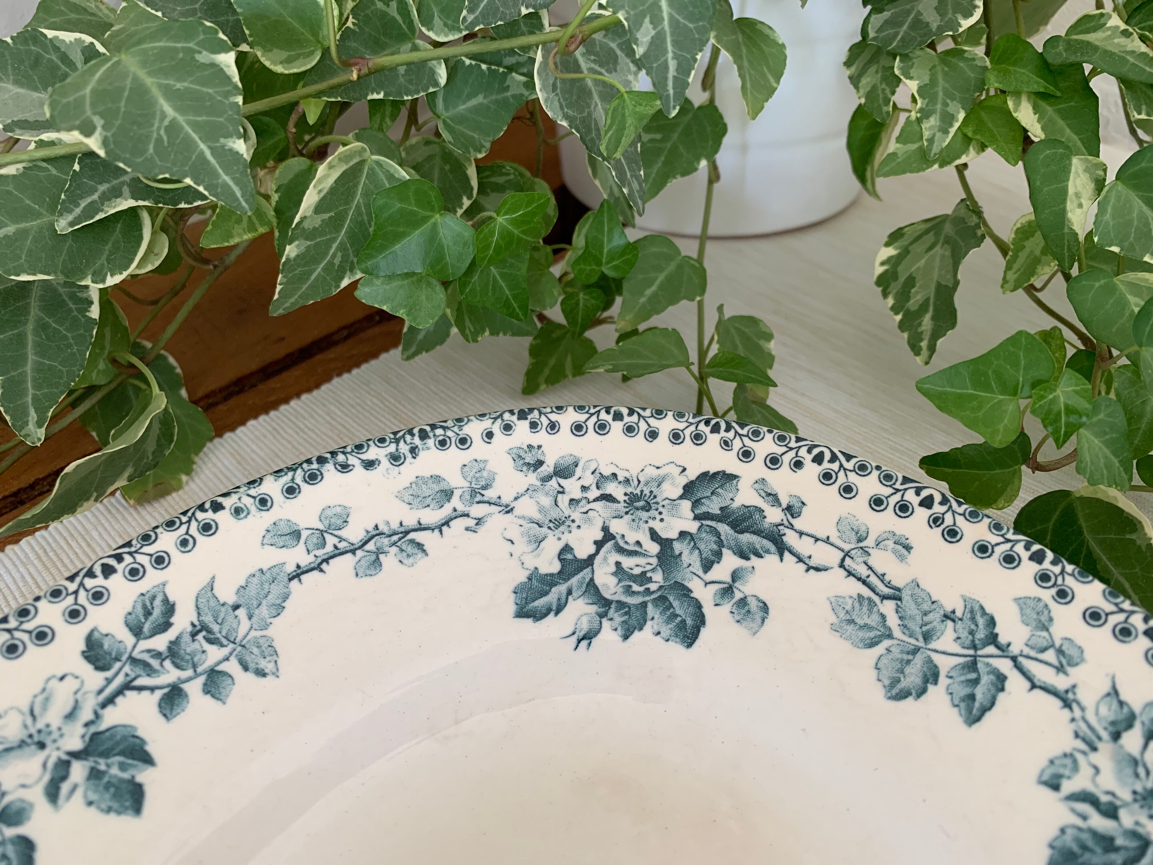 Pair of antique oval earthenware dishes from Choisy-le-Roi