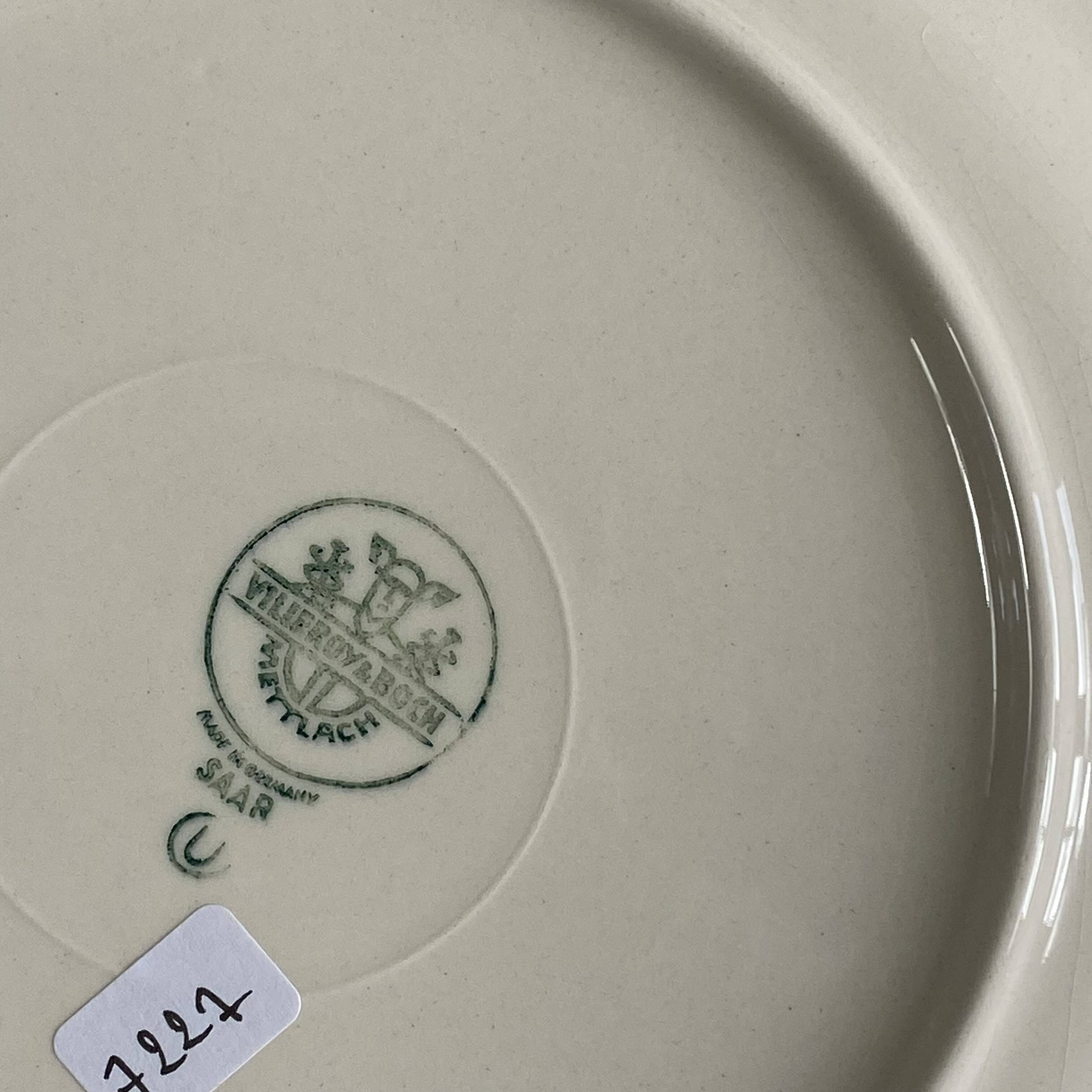 6 antique beige earthenware dinner plates with gold decoration and flowers by Villeroy Boch.
