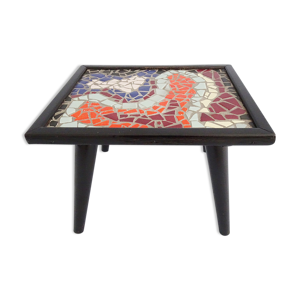 Porte-plante noir avec mosaïque colorée