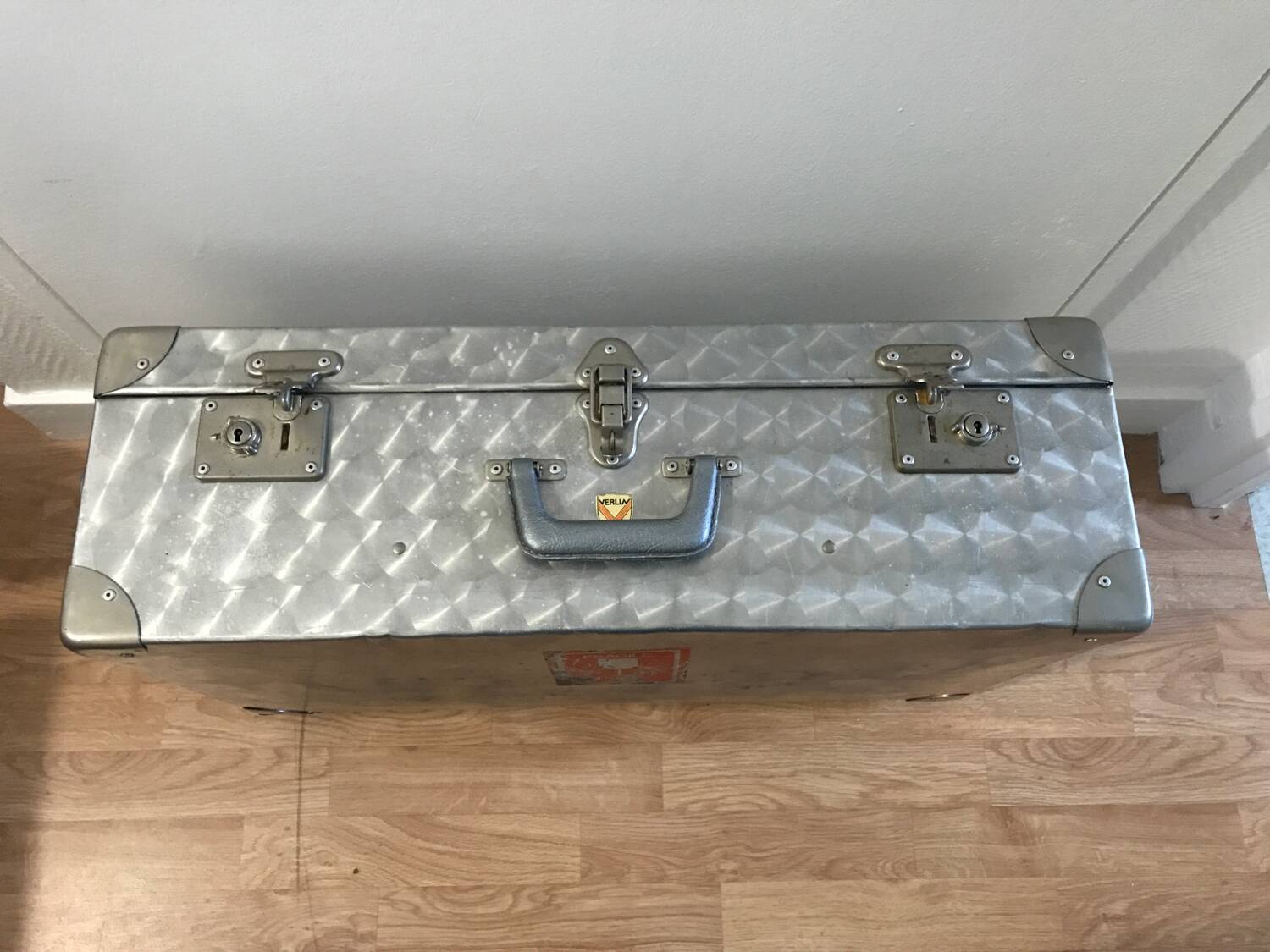 Corked ALUMINUM suitcase