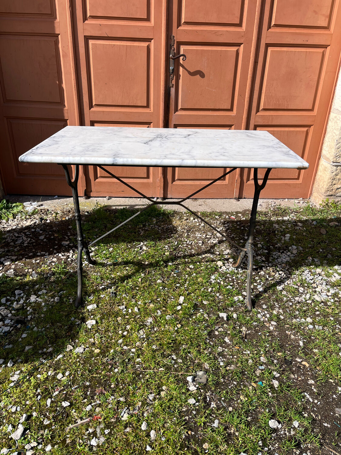 Bistro table