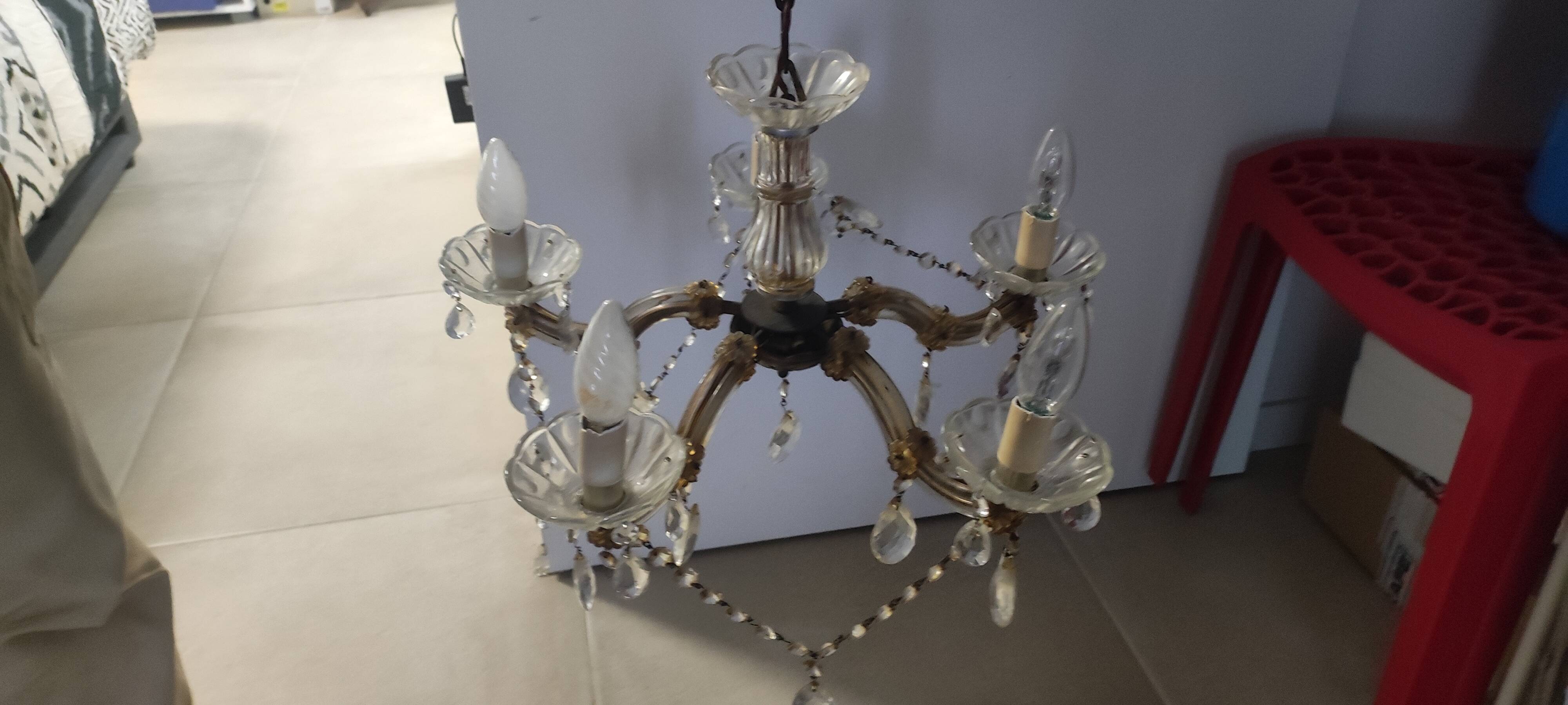 Brass chandelier with 5 branches and pendants
