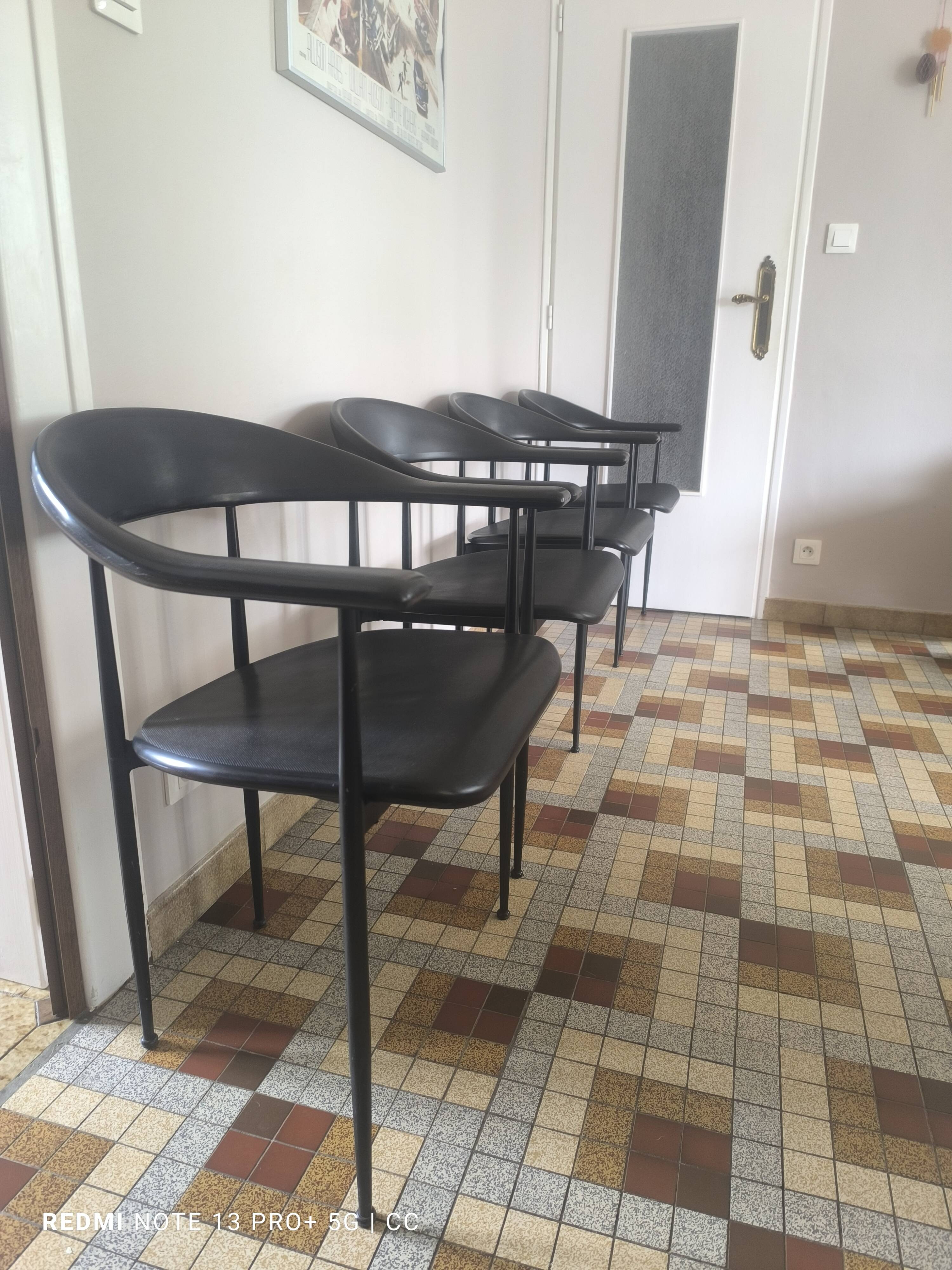 P40 fasem chairs by giancarlo vegni & gianfranco gualtierotti