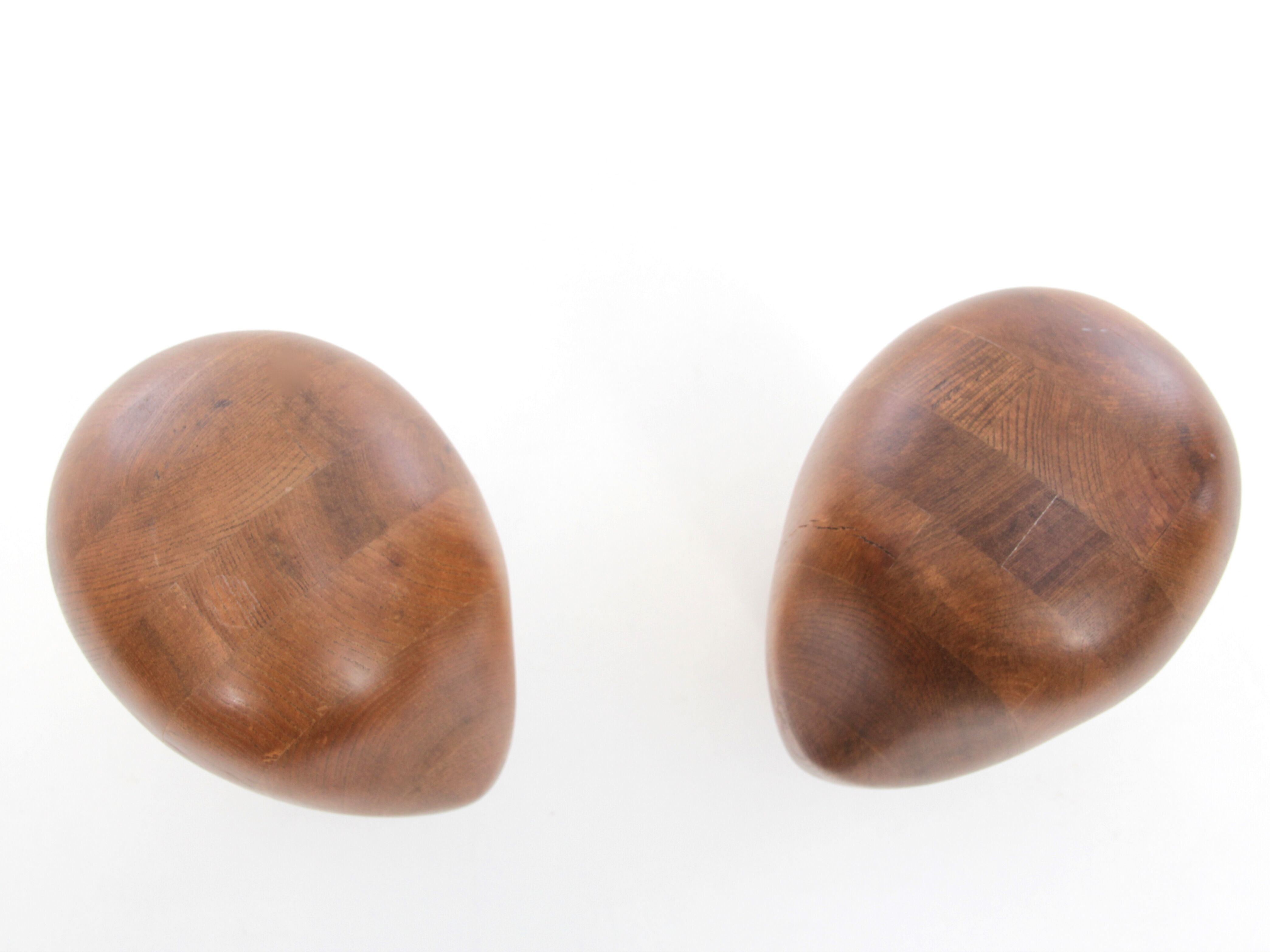 Pair of oak manequin head