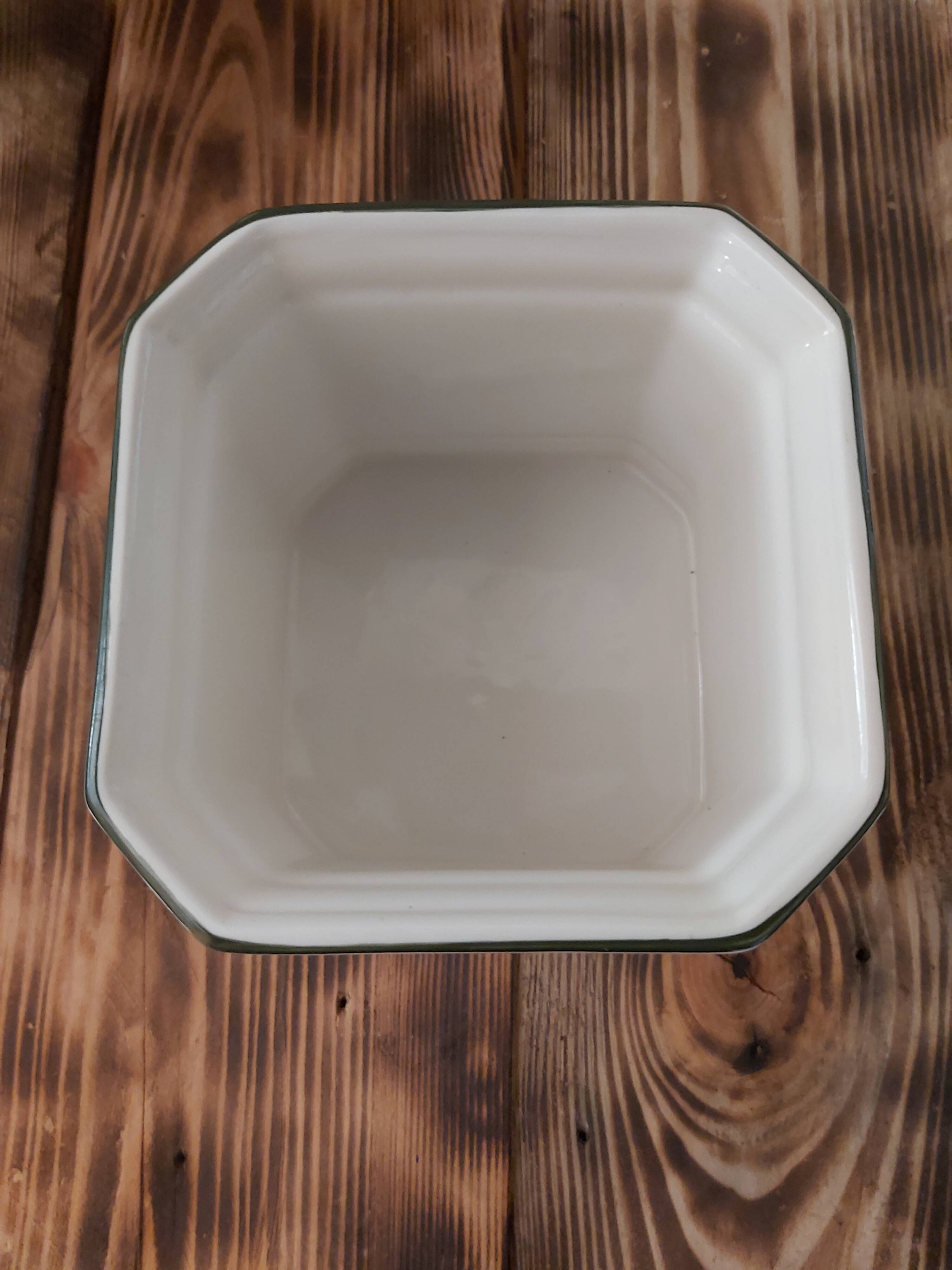 English ceramic pot Prinknash "Florabunda"
