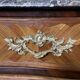Commode de style Louis XV en marqueterie vers 1920