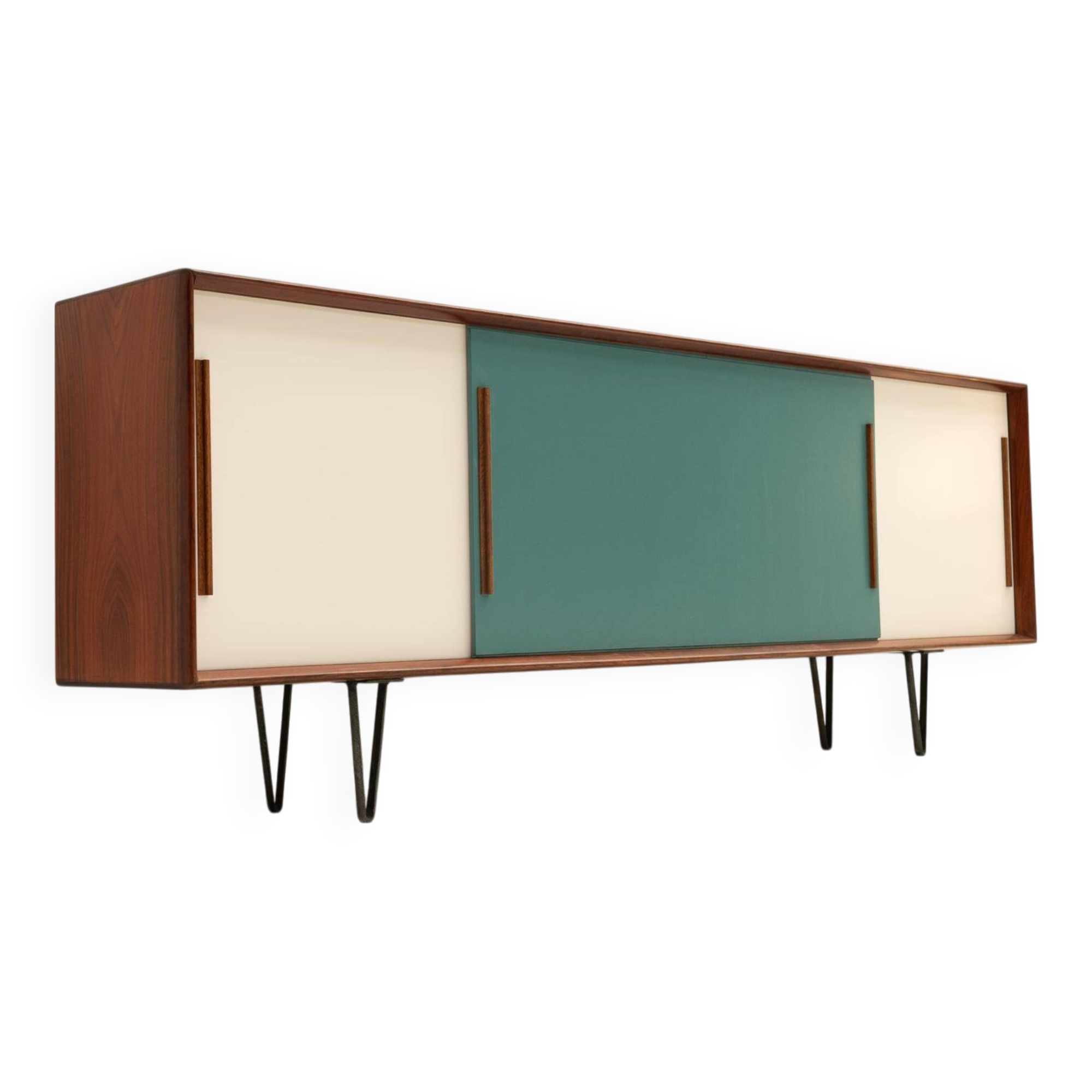 Scandinavian low sideboard 3 doors