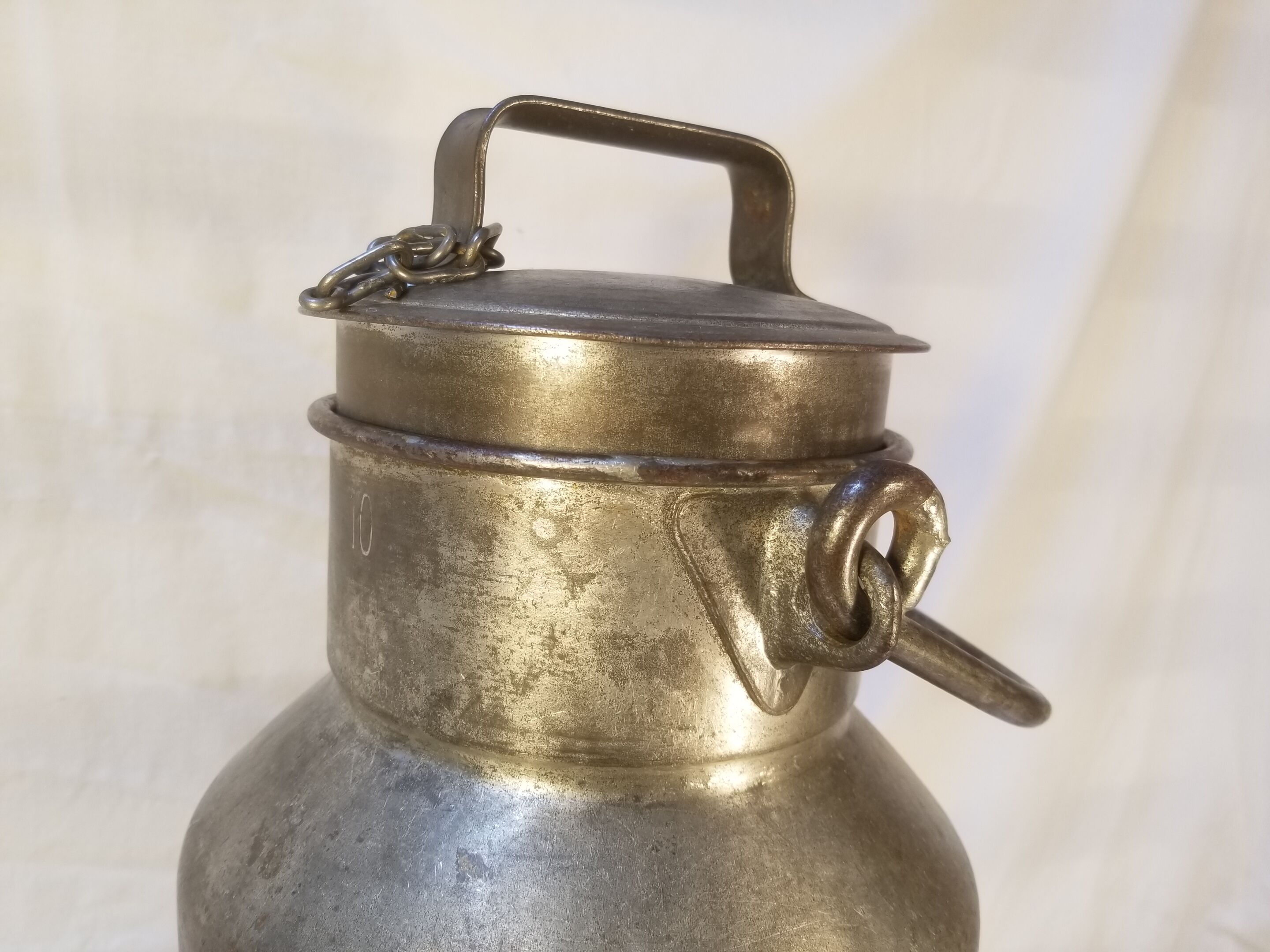 Authentic 10l old metal milk pot