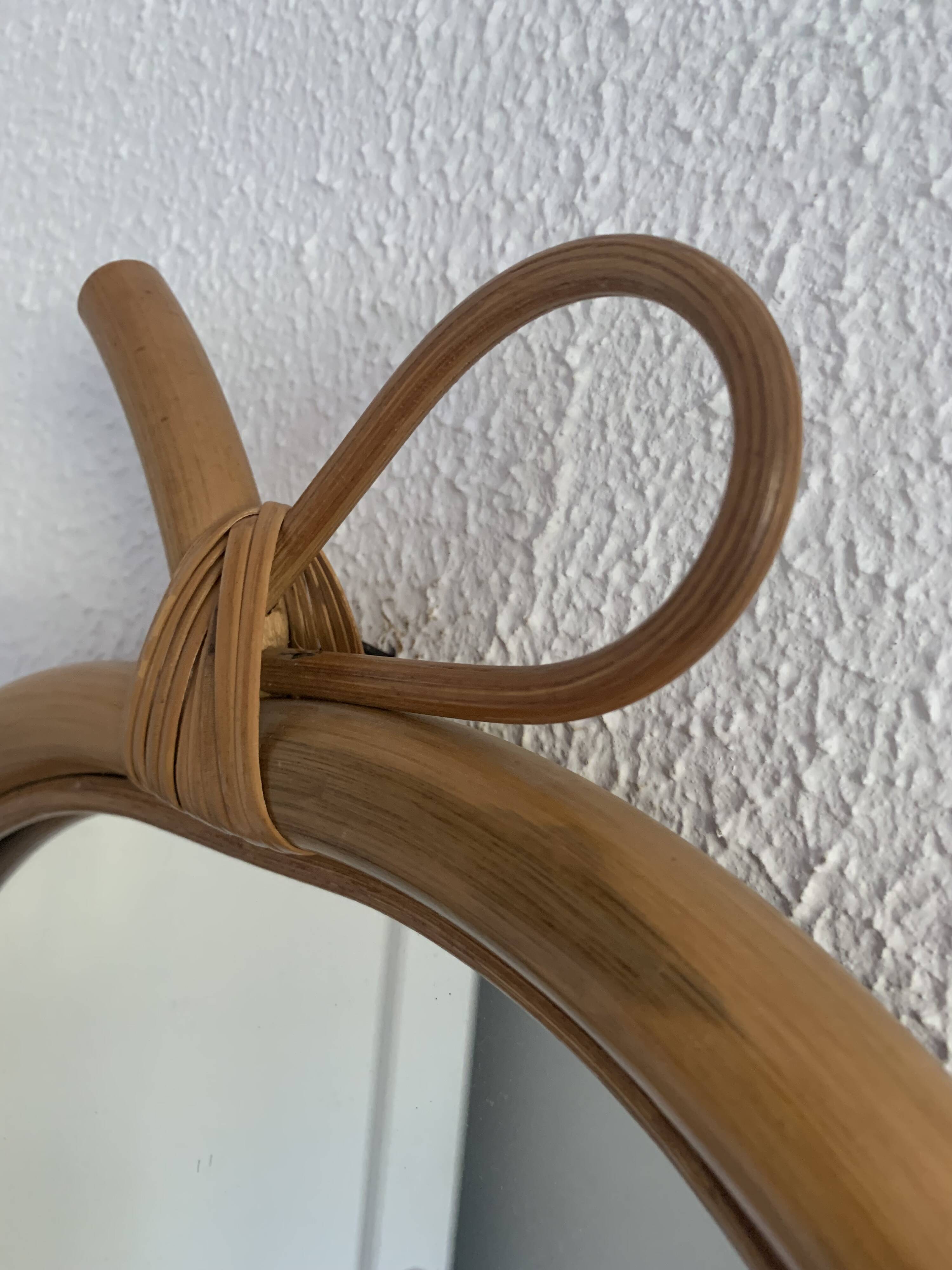 Vintage 1960s apple mirror, rattan, wicker, bamboo - 32 x 35 cm