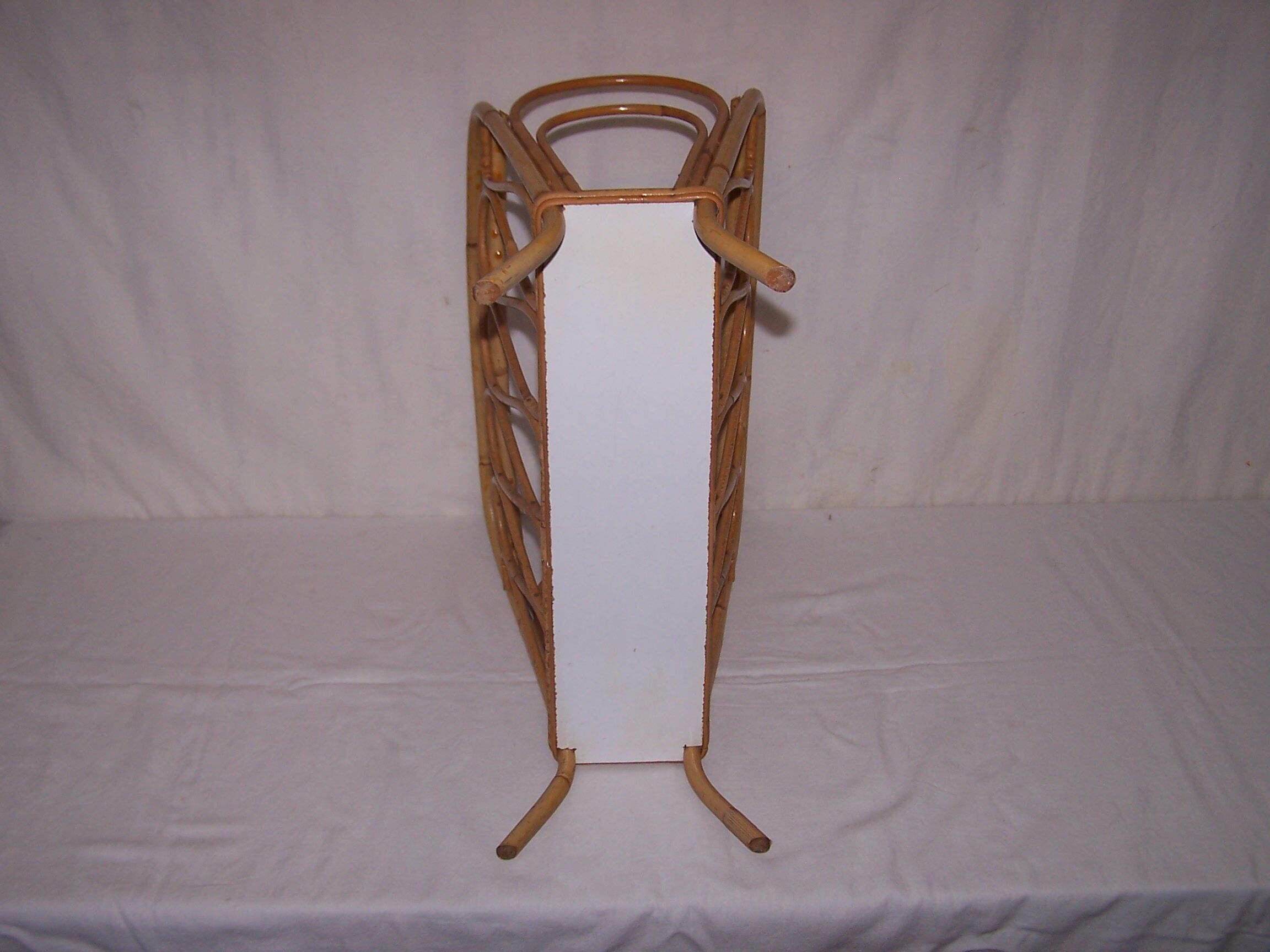 Rattan magazine holder - 50s
