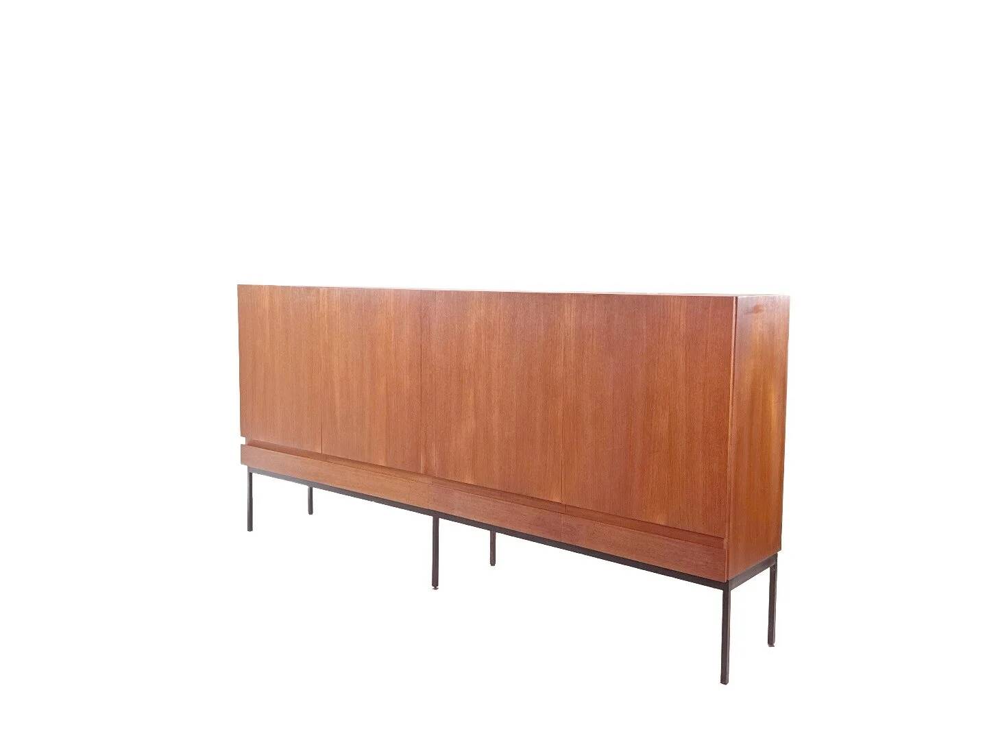 Buffet haut B60 en teck vintage par Dieter Waeckerlin – Behr