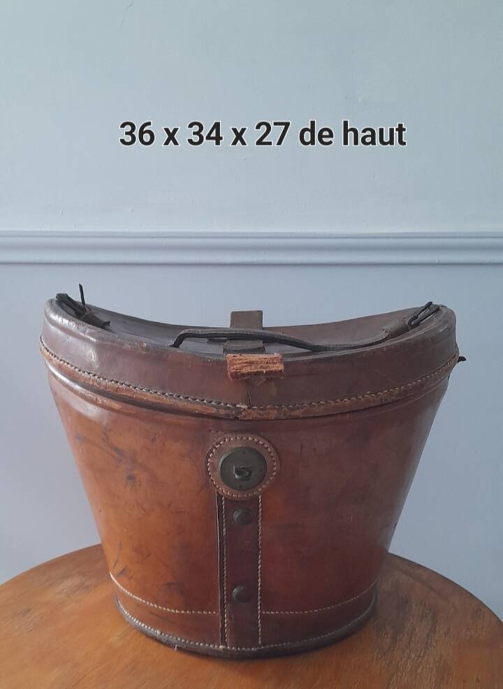 Hat box.