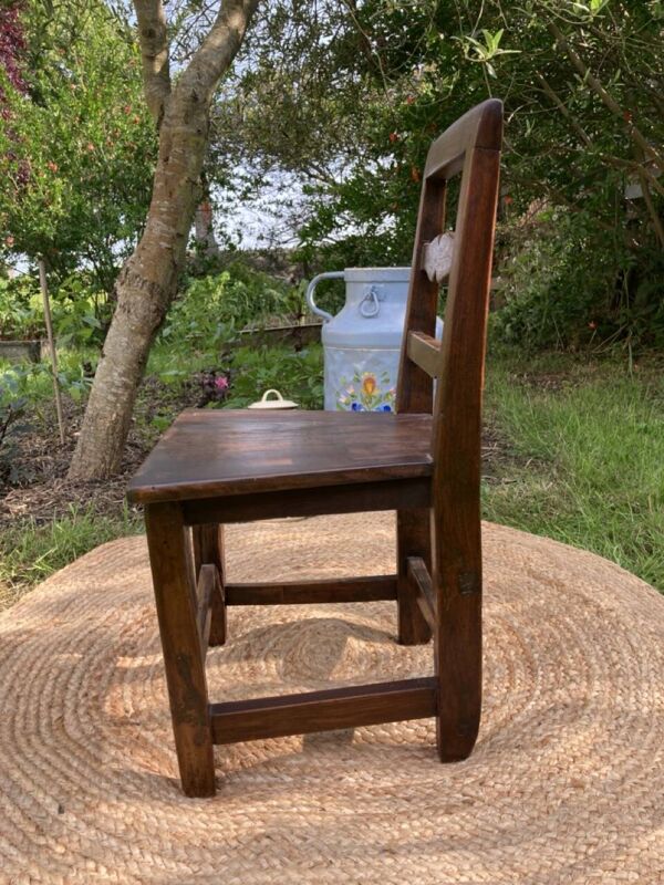 Ancienne chaise enfant en bois