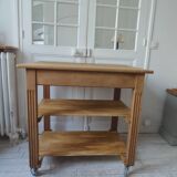 Meuble de métier vintage en chêne sur roulettes, 1 tiroir, 2 tablettes.