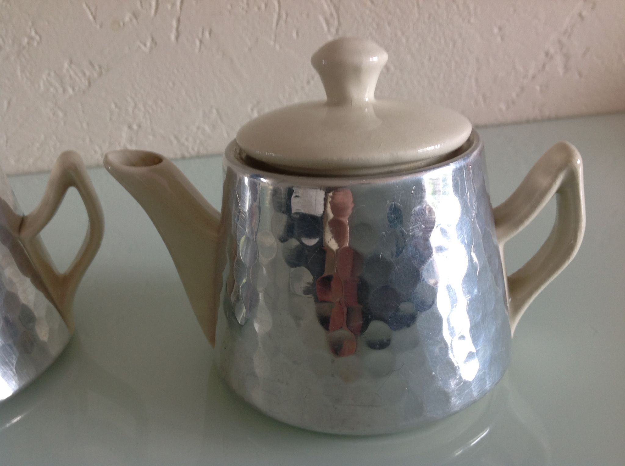 Sugar and milk pot in cermal and metal vintage 60s-70s