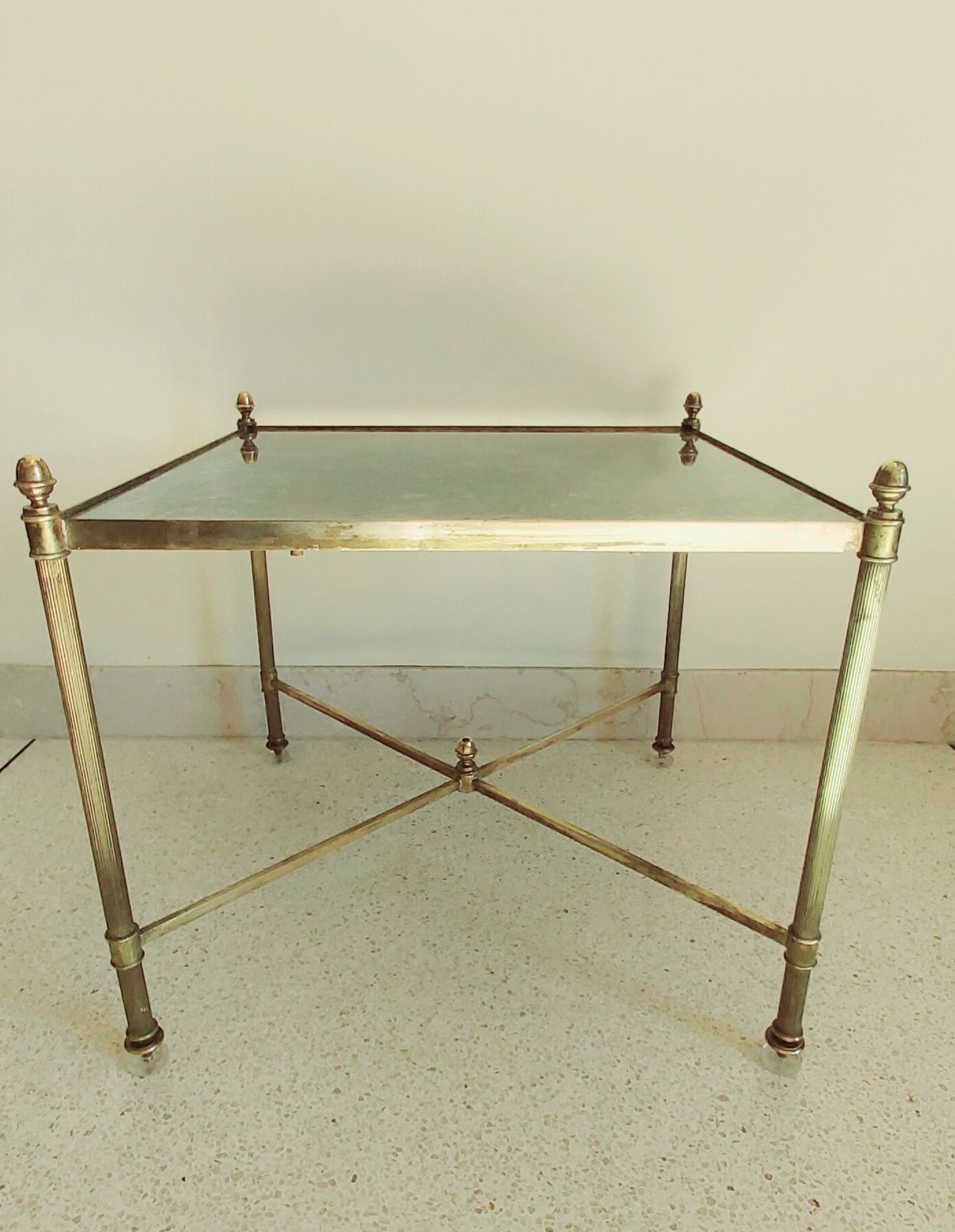 Table basse néoclassique 1960 laiton doré