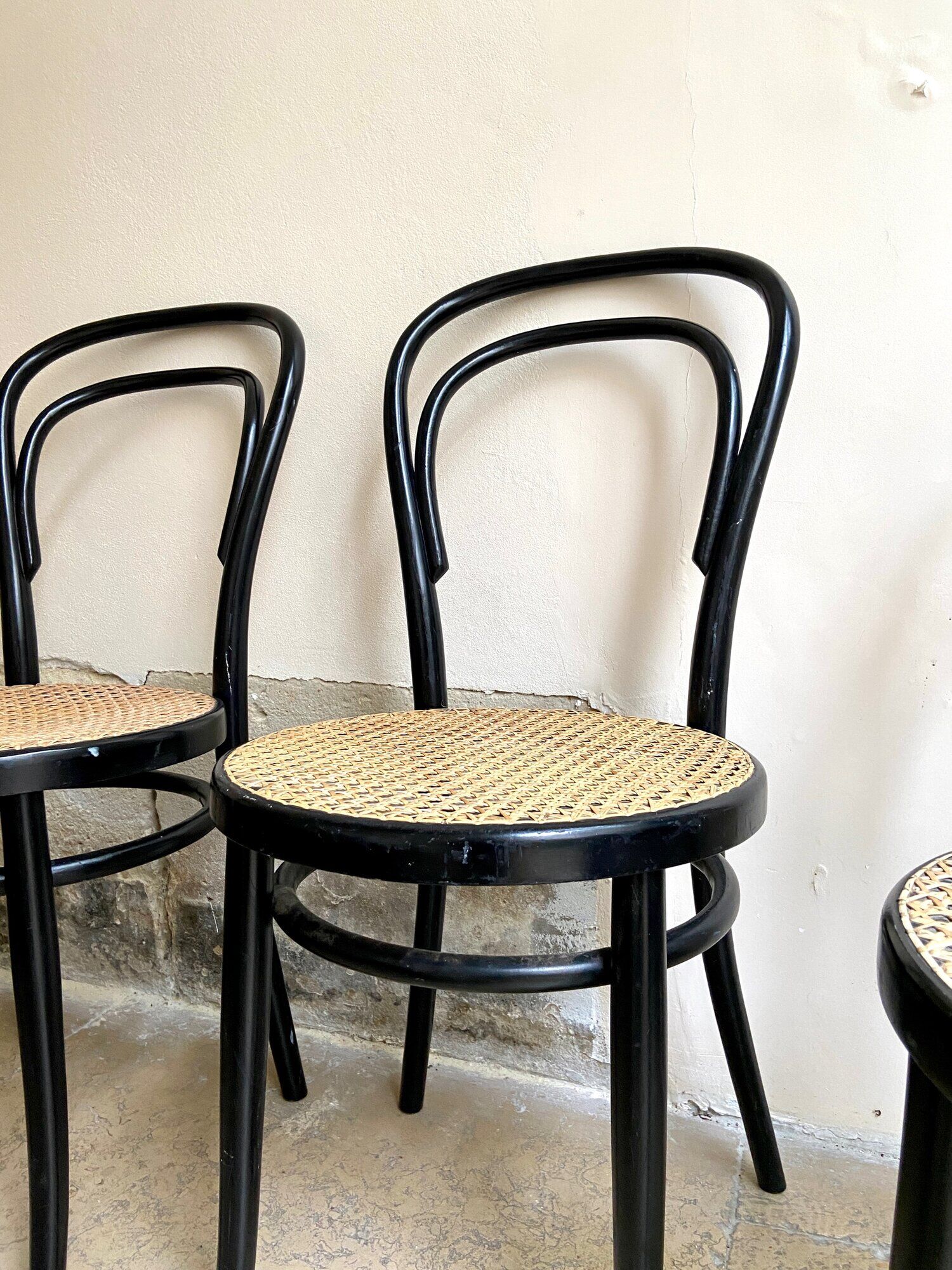 Set of 4 bistro chairs in black arched beech and canning