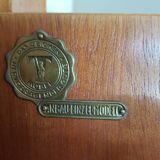 Armoire d'angle tepe