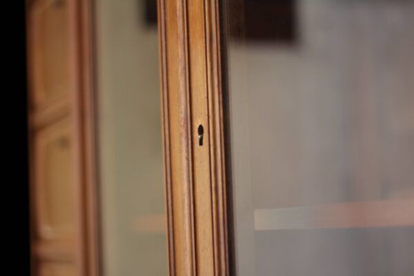Exceptionnel : cartonnier scholz, à clapets et portes vitrées !
