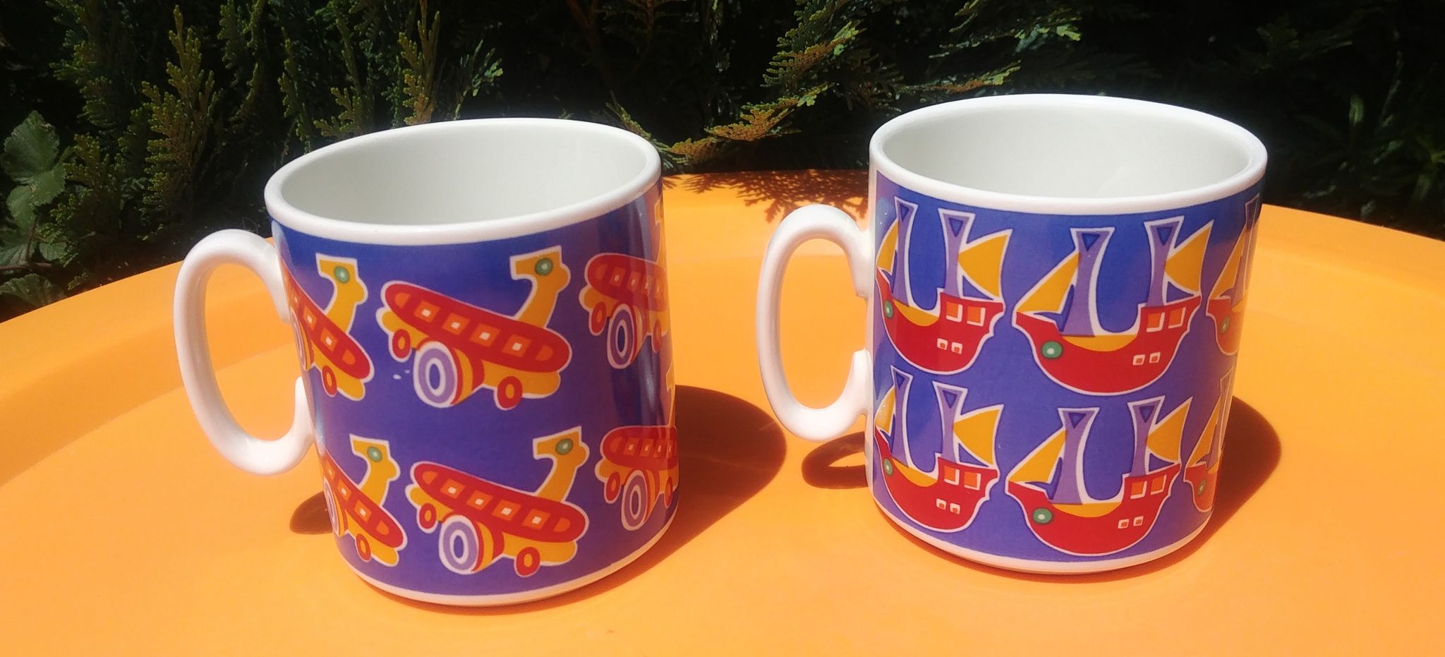 Two mugs/cup in porcelain from Villeroy and Boch decoration boat / plane made in Luxembourg