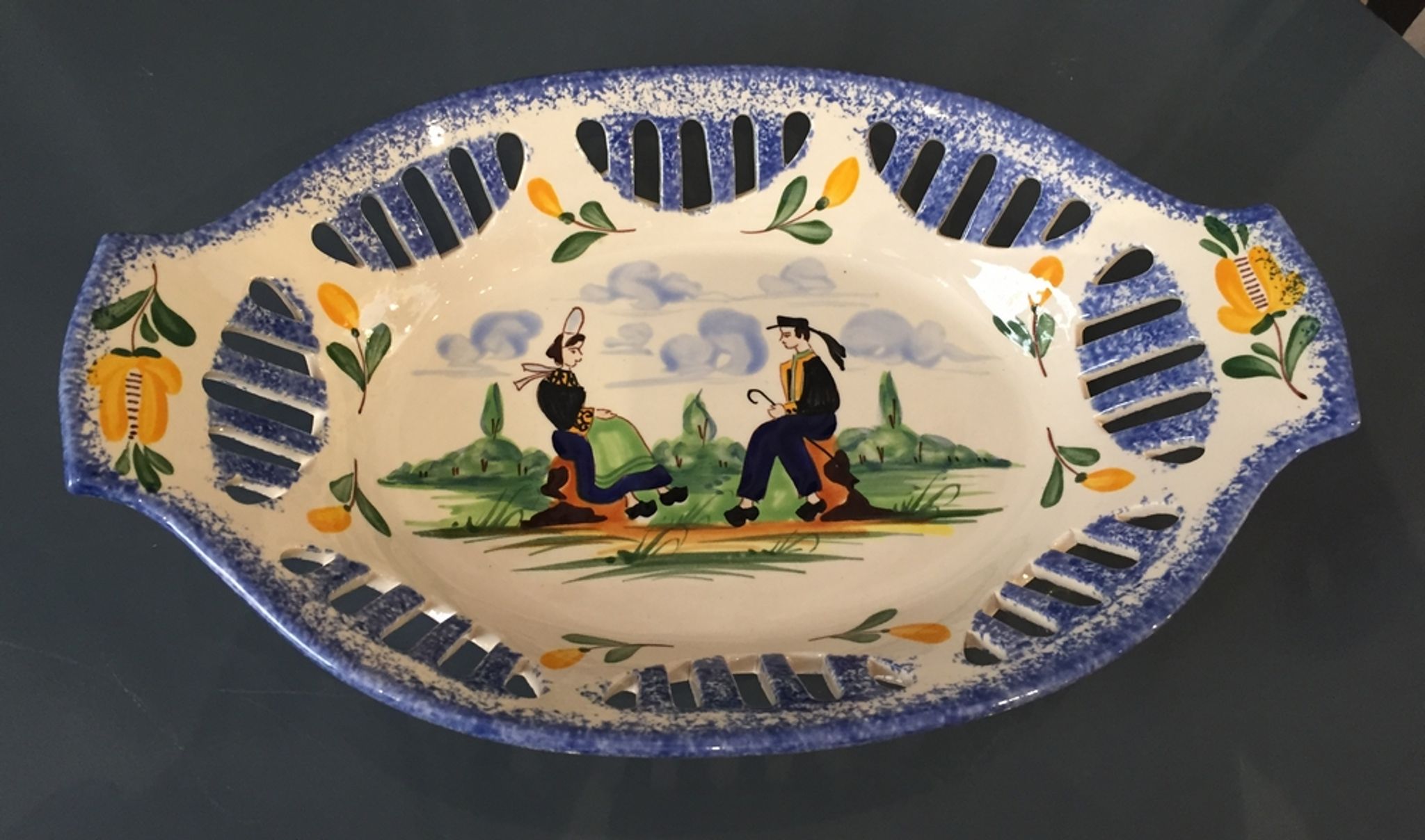 Fruit cup gabriel fourmaintraux breiz pierrick a decor of a couple of bretons