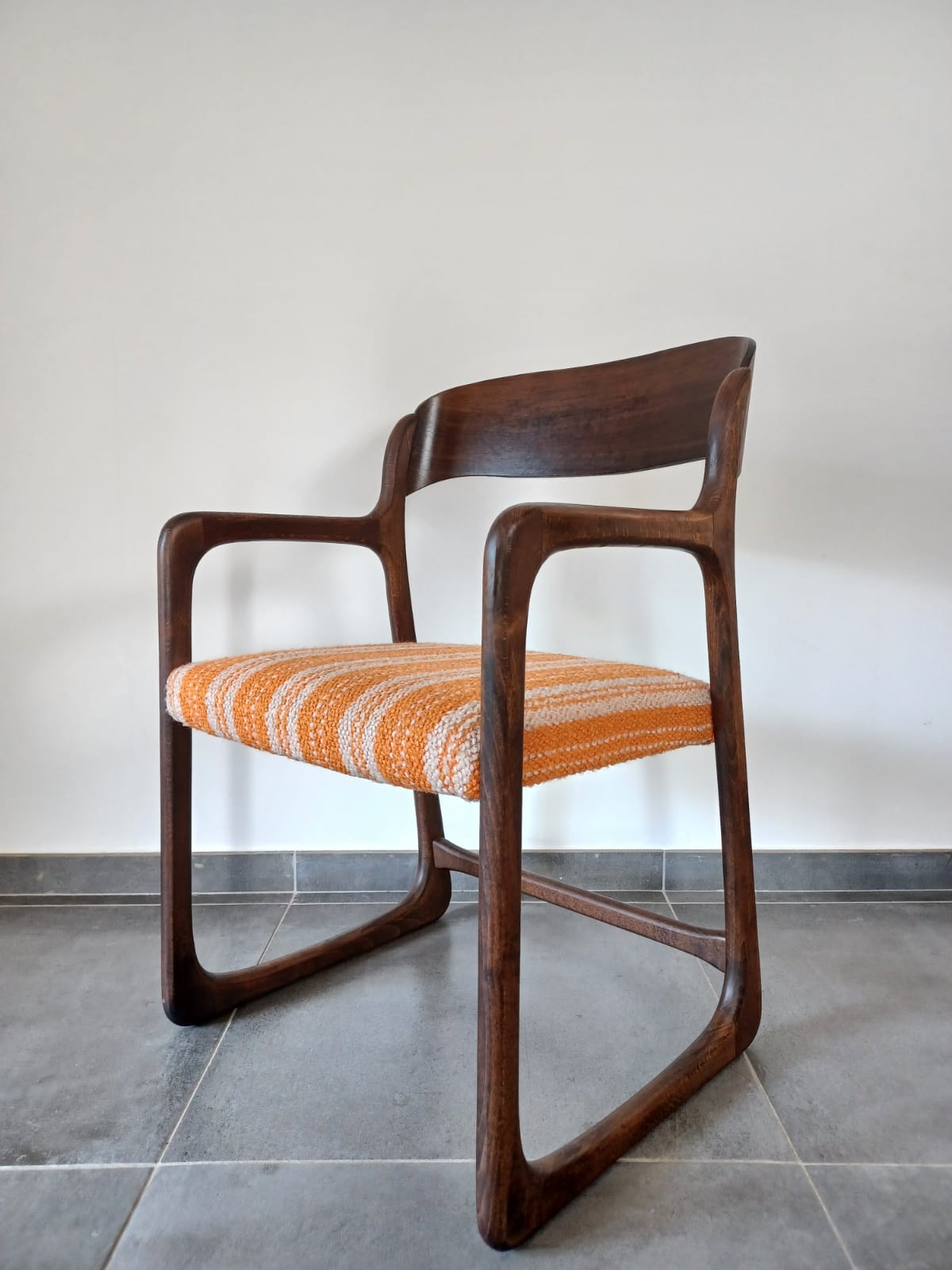 Series of 4 armchairs Baumann model flat called "sled"